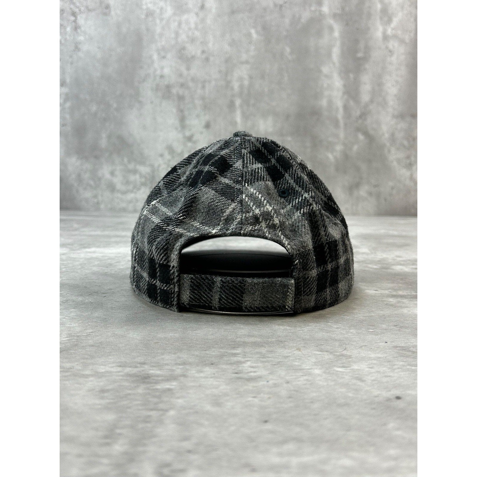 Vintage Carhartt Embroidered Patch Plaid Workwear Strapback Hat OSFA