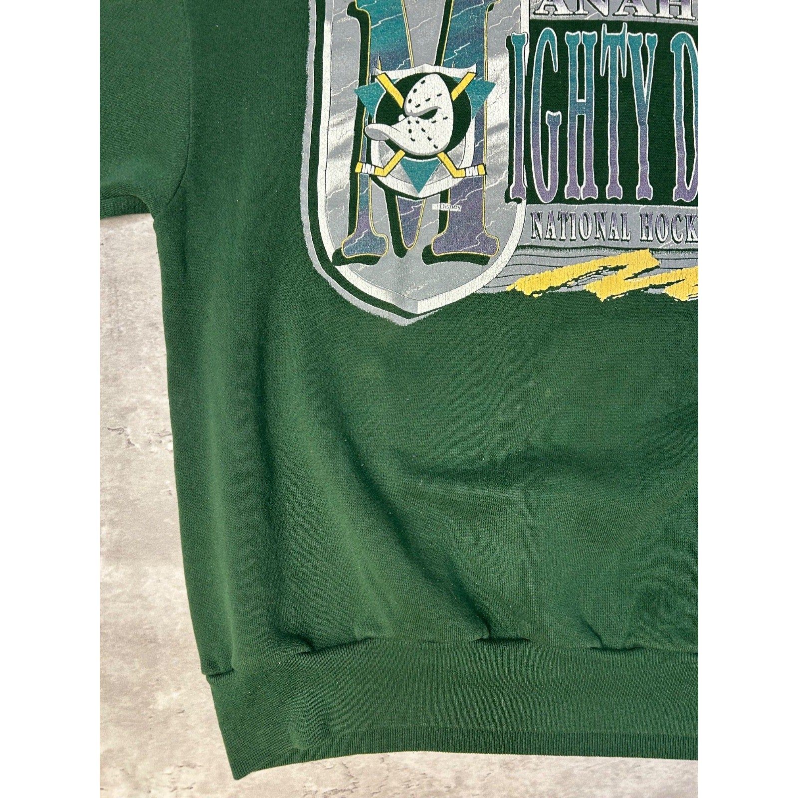 Vintage 1993 Anaheim Mighty Ducks NHL Graphic Spellout Sweatshirt Size Medium