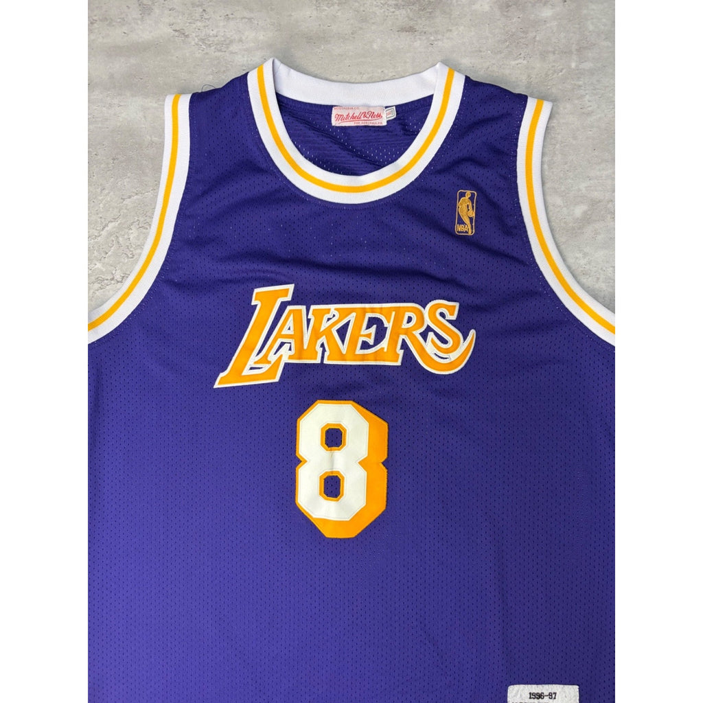 Vintage Kobe Bryant #8 Los Angeles Lakers NBA Mitchell & Ness Jersey Size XL