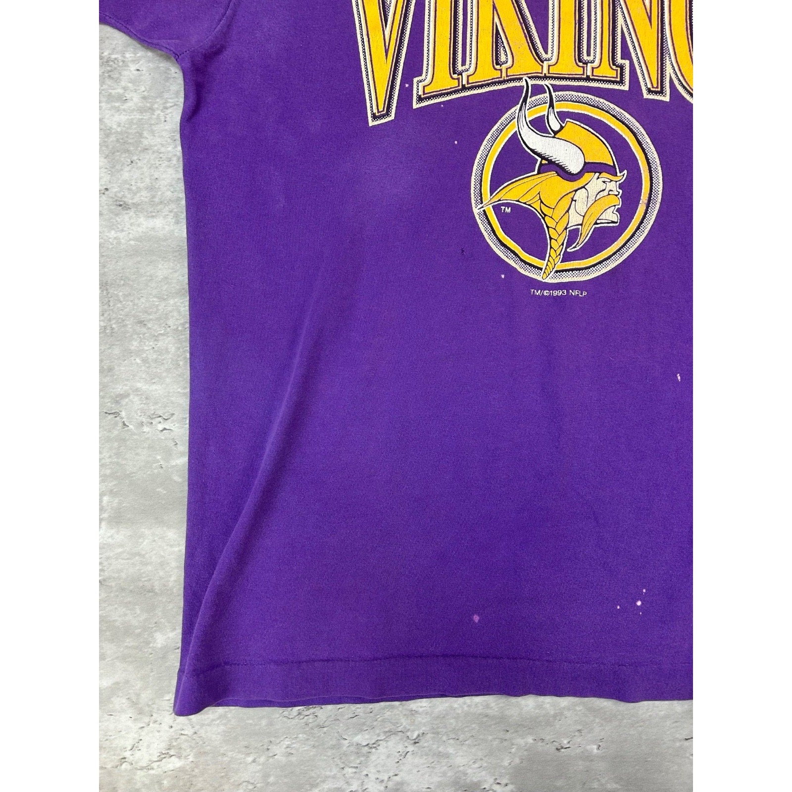 Vintage 1993 Minnesota Vikings NFL Spellout Graphic Button Up Shirt Size XL