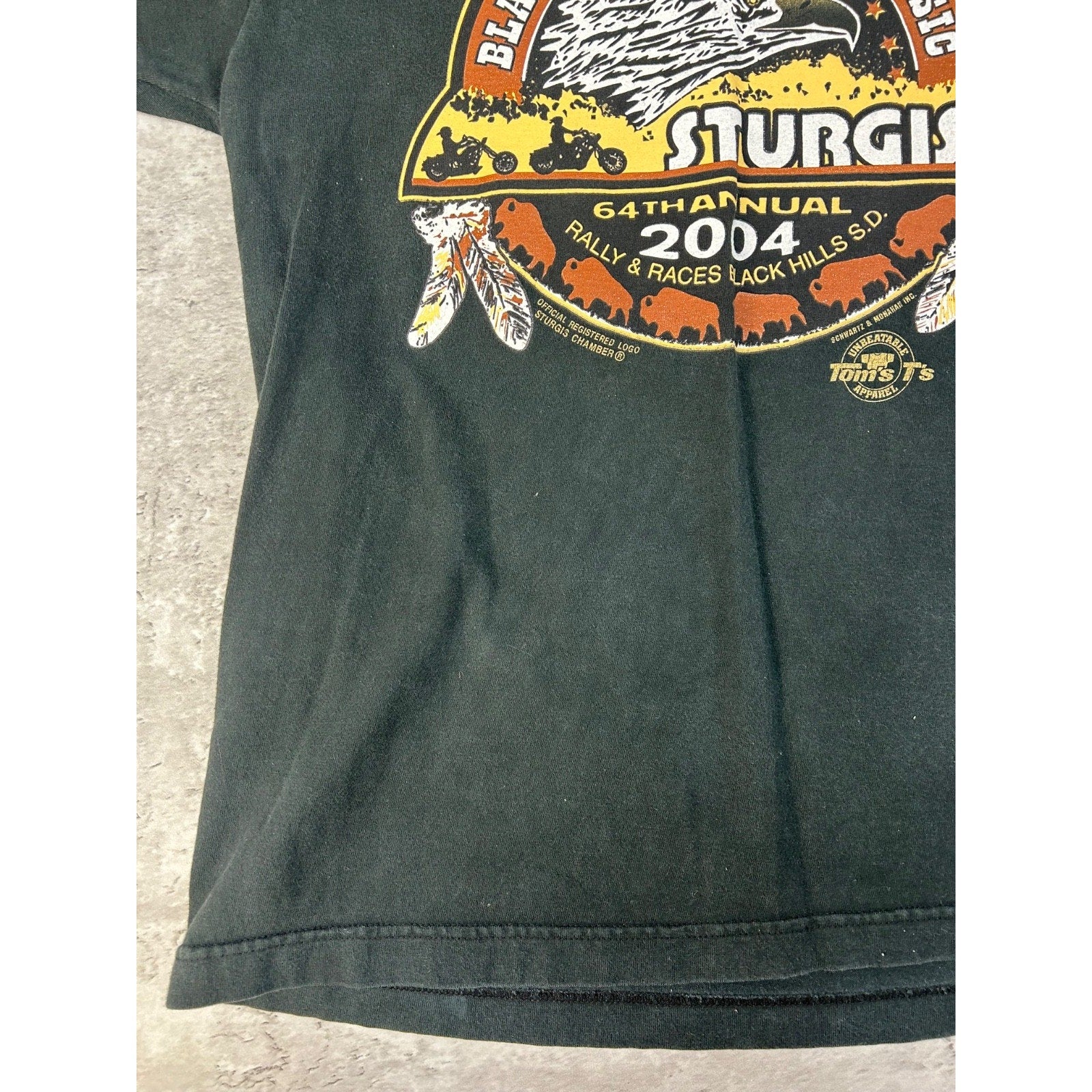 Vintage 2004 Sturgis Black Hills Rally Bike Week Eagle Graphic T-Shirt Sz Medium