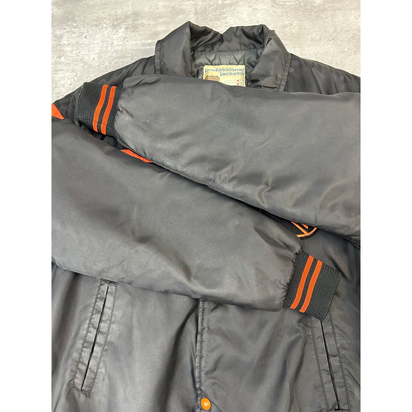 Vintage 80s NHL Embroidered Patch Hockey Bomber Jacket Size Large Black