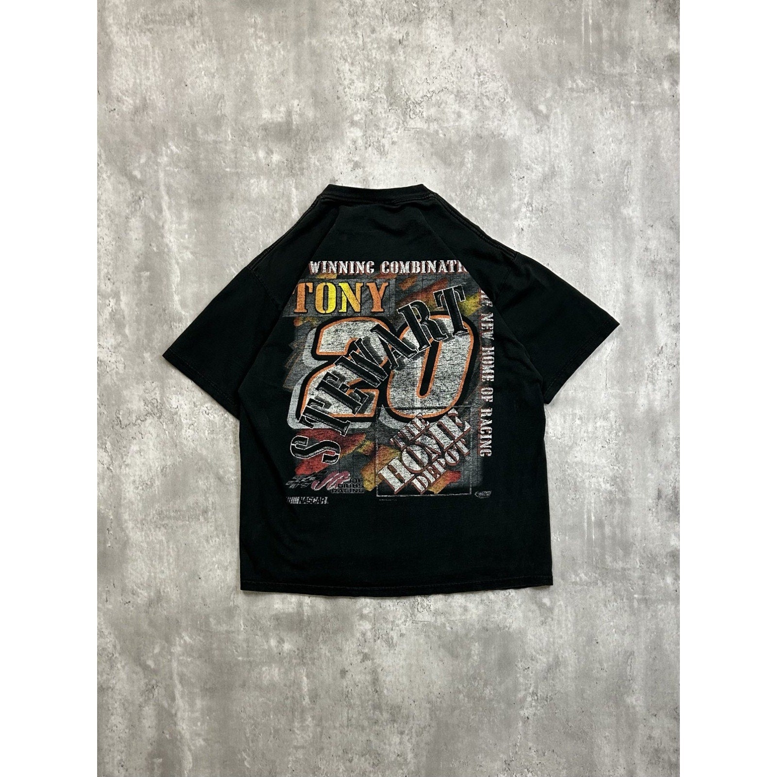 Vintage Tony Stewart #20 Extreme Danger Nascar Racing Graphic T-Shirt Sz Medium