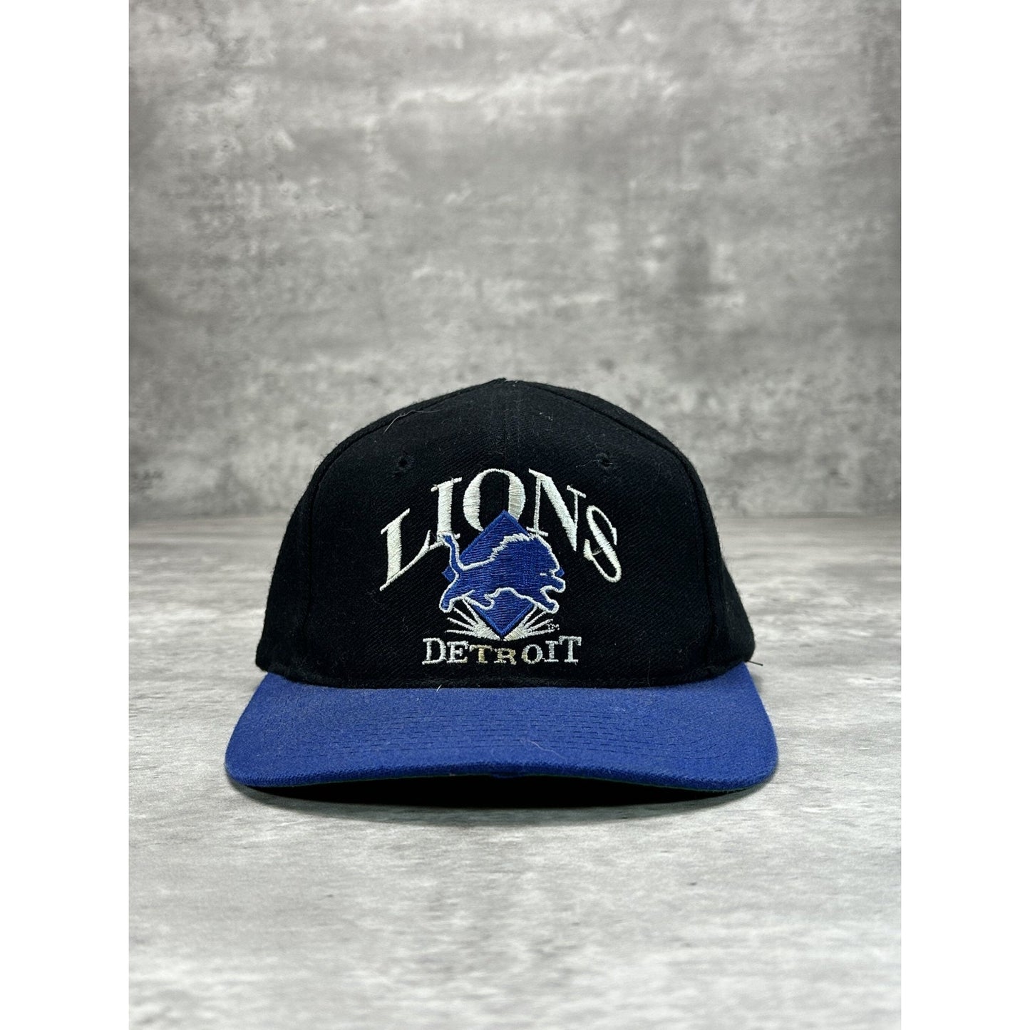 VTG 90s Detroit Lions NFL Embroidered Spellout Logo Football Snapback Hat OSFA