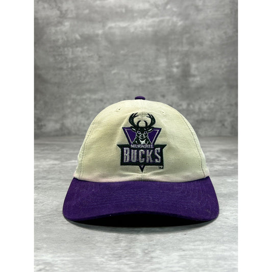 Vintage 90s Milwaukee Bucks NBA Embroidered Logo Basketball Snapback Hat OSFA