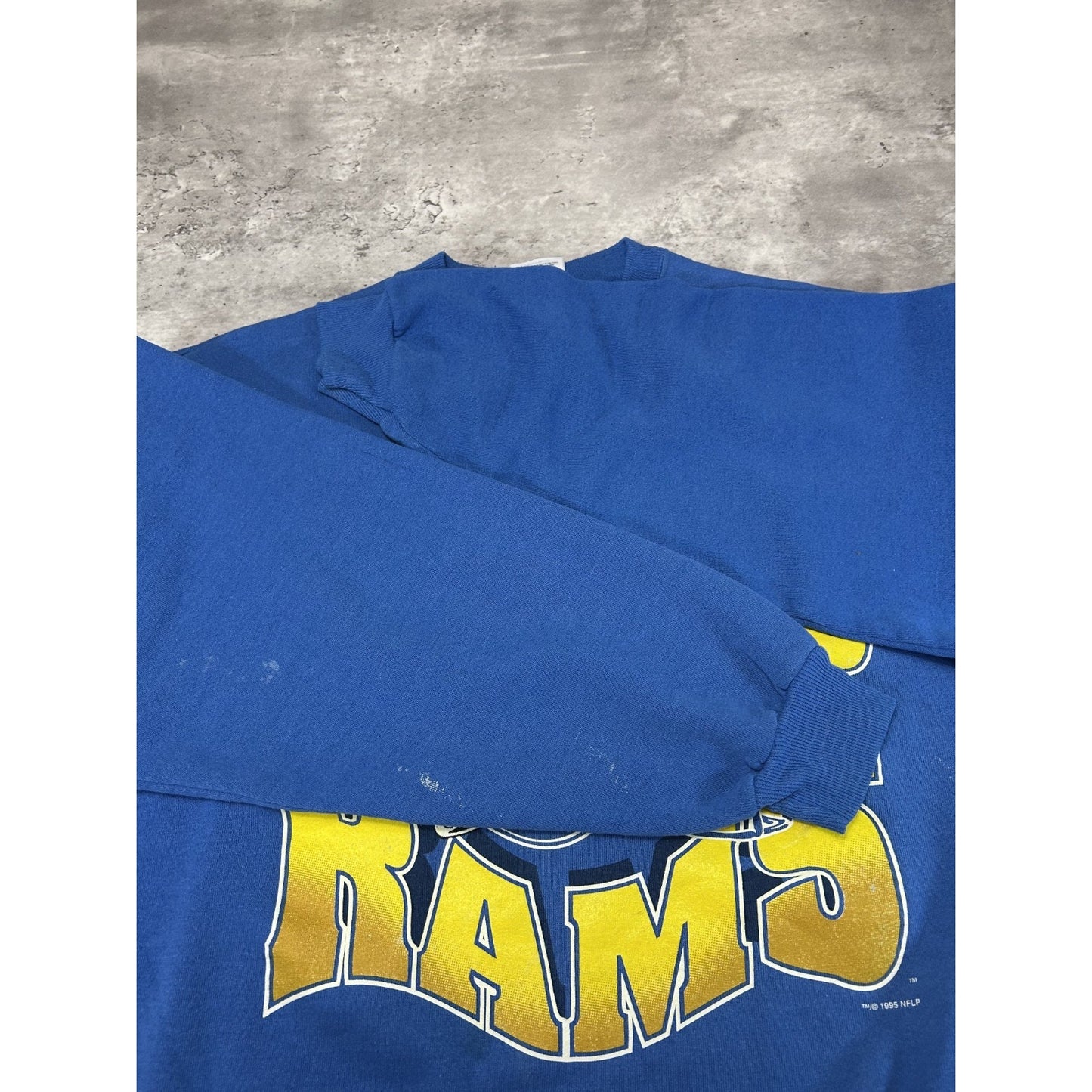 Vintage 1995 St Louis Rams NFL Big Graphic Helmet Spellout Sweatshirt Size XL