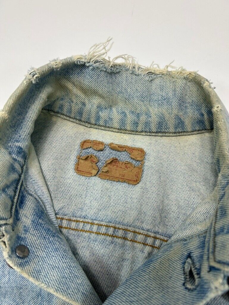 Vintage 90s Levis Strauss Co. Red Tab Light Wash Denim Trucker Jacket Size Small