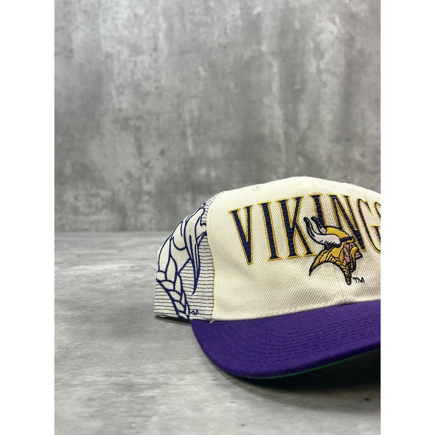 Vintage 90s Minnesota Vikings NFL Sports Specialties Laser Snapback Hat OSFA