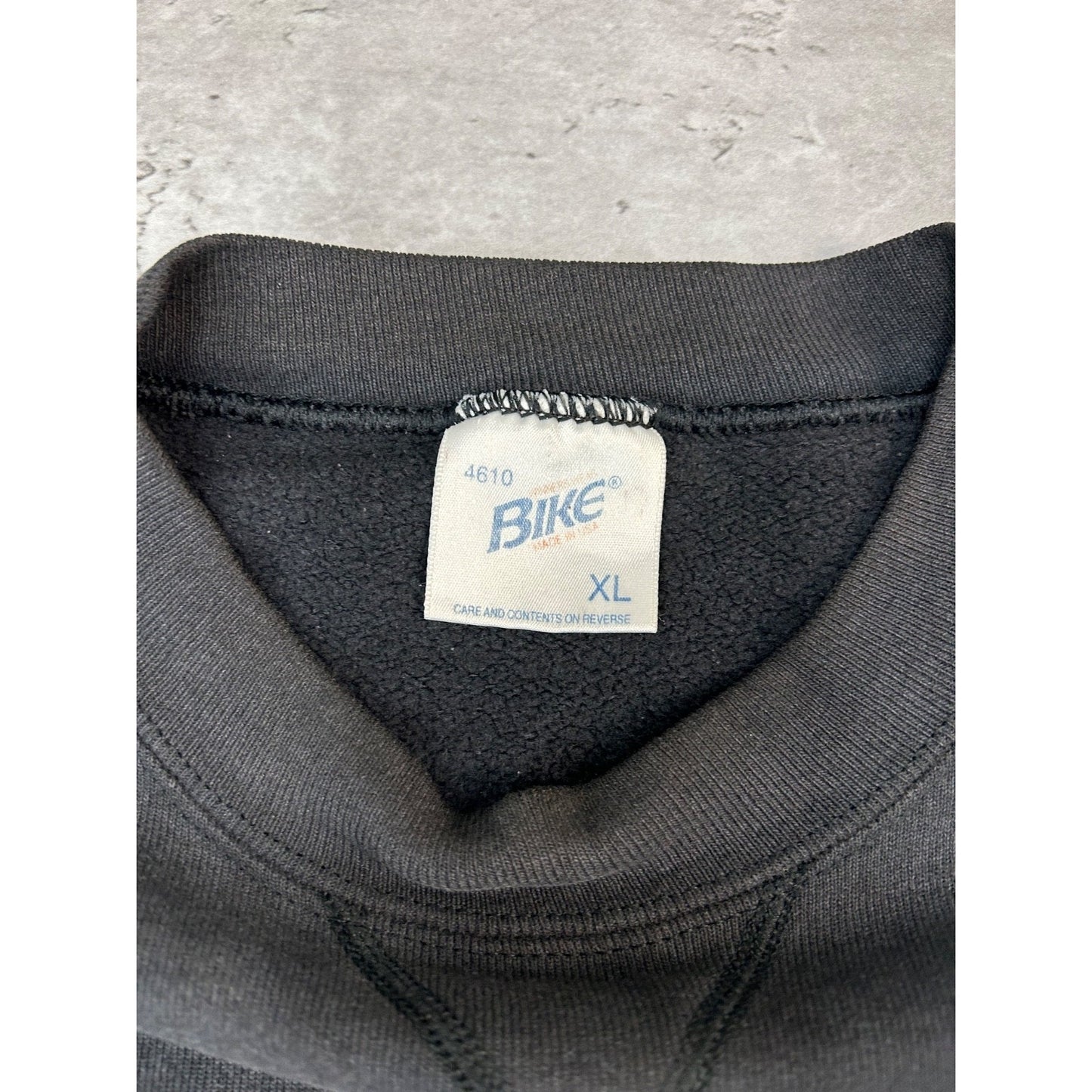 Vintage 90s Los Angeles Raiders NFL Spellout Graphic Football Sweatshirt Size XL