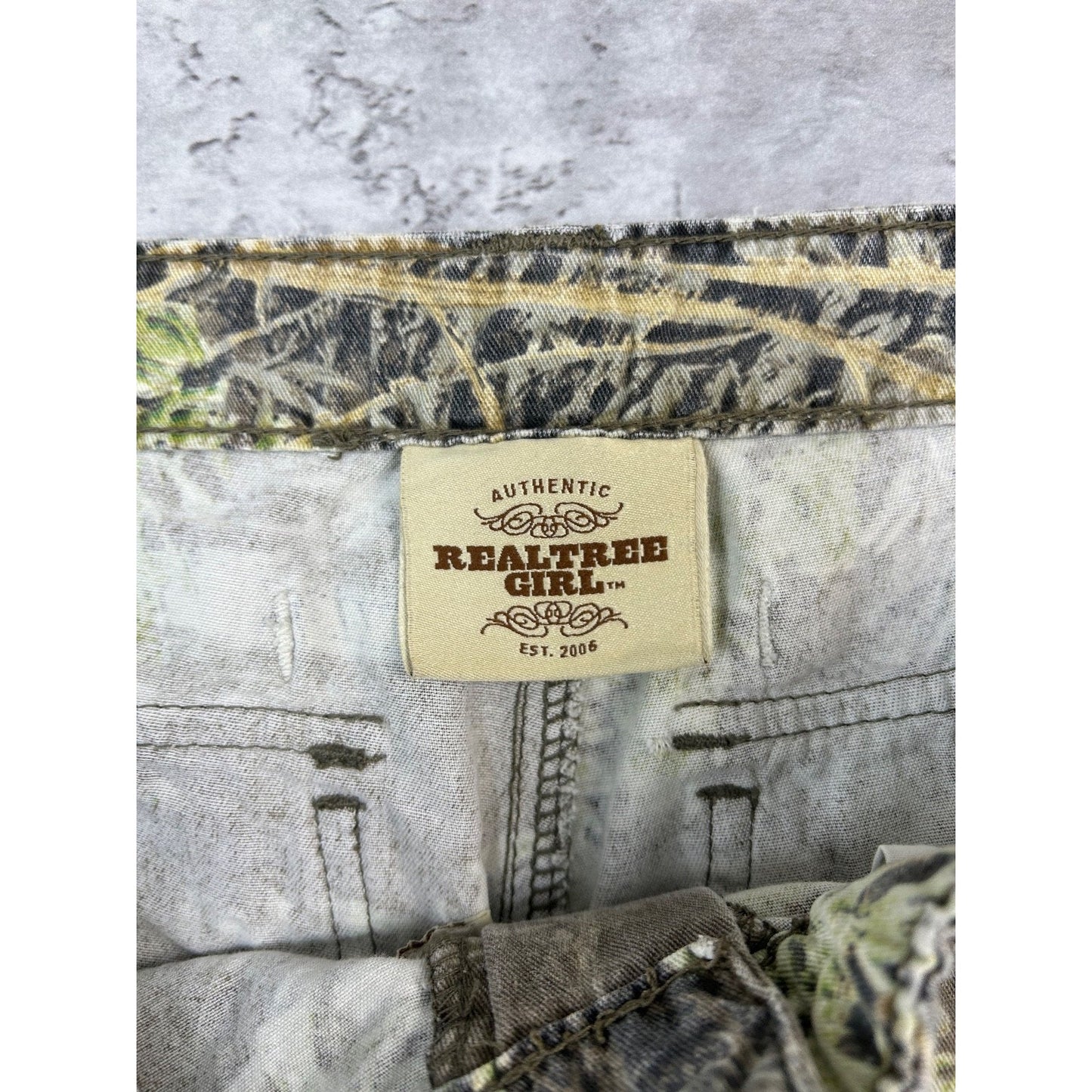 Vintage Women's Realtree Girl Max-1 Tree Camo Hunting Cargo Pants Size 35