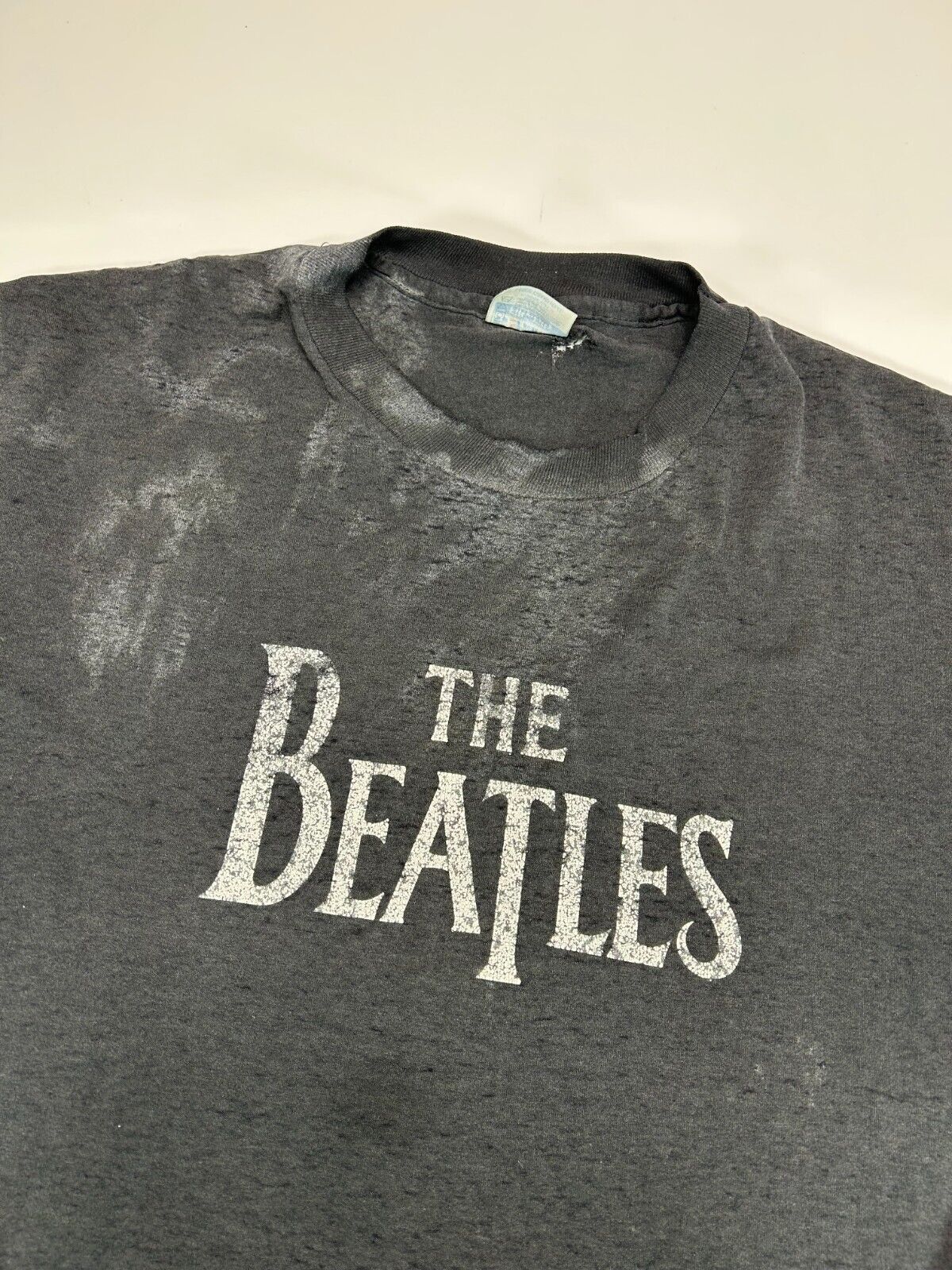 VTG 80s/90s The Beatles Rock Music Graphic Spellout Distressed T-Shirt Sz Large