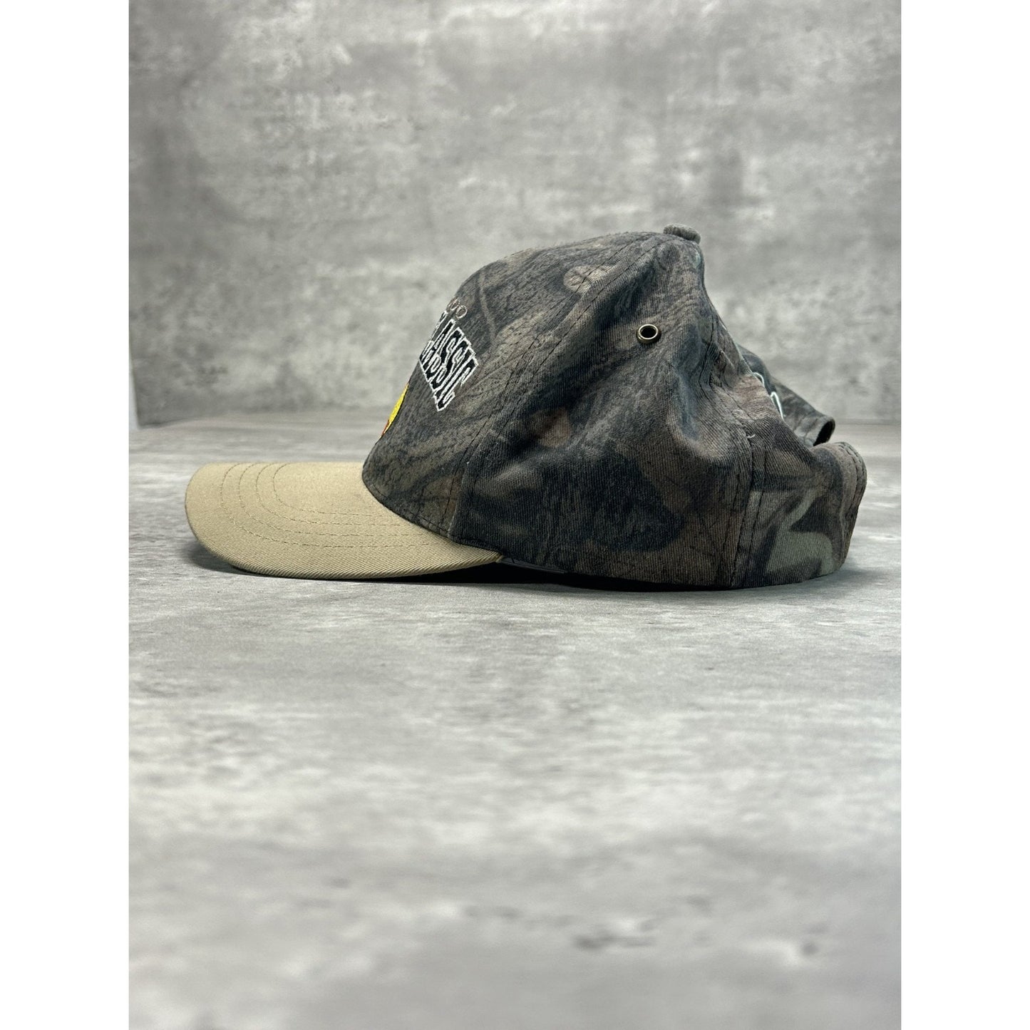Vintage 2000 Bass Pro Hunting Classic Tree Camo Snapback Hat OSFA