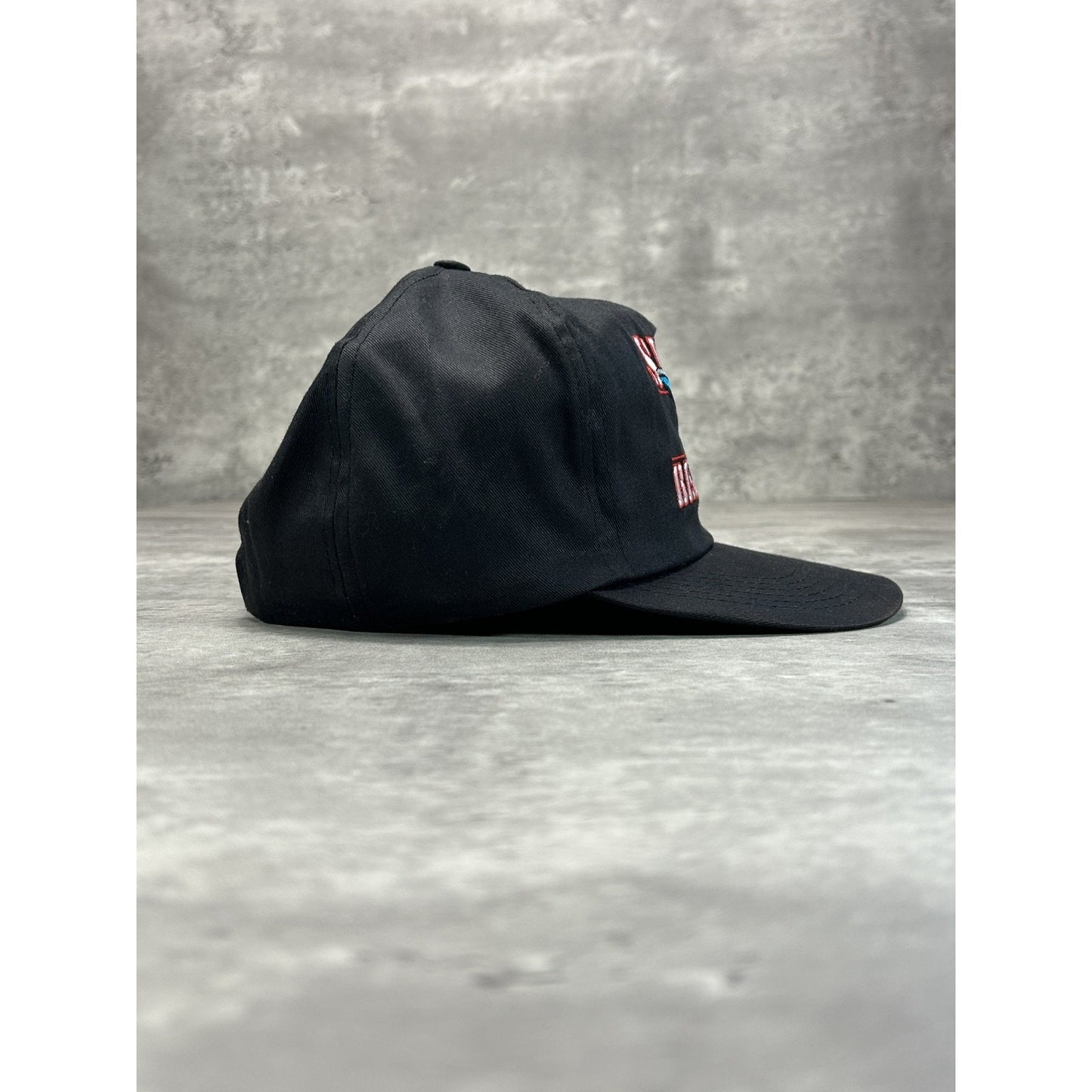 Vintage 90s Bermuda Embroidered Shark Destination Snapback Hat OSFA Black