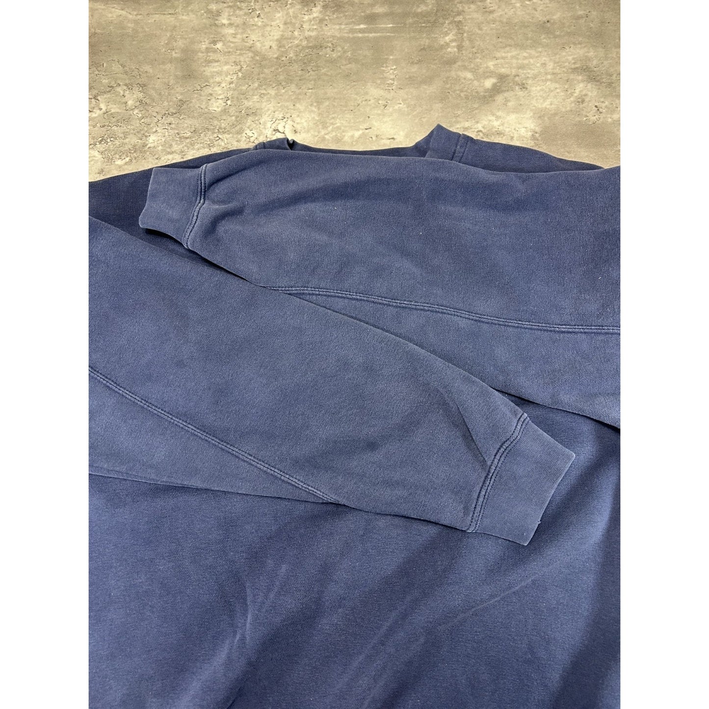 Vintage Tennessee Titans NFL Embroidered Logo Football Sweatshirt Size 2XL