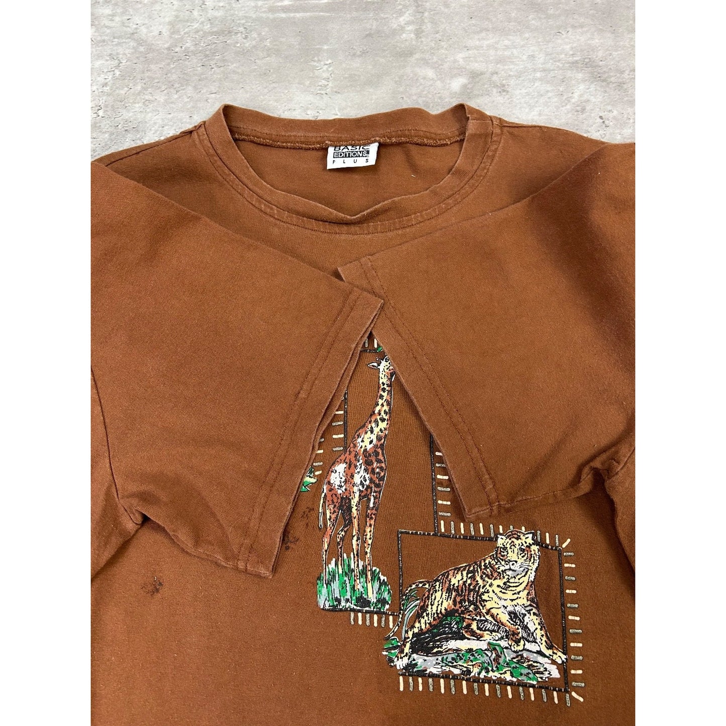 Vintage 90s Simply Editions Animal Graphic Nature T-Shirt Size XL Brown