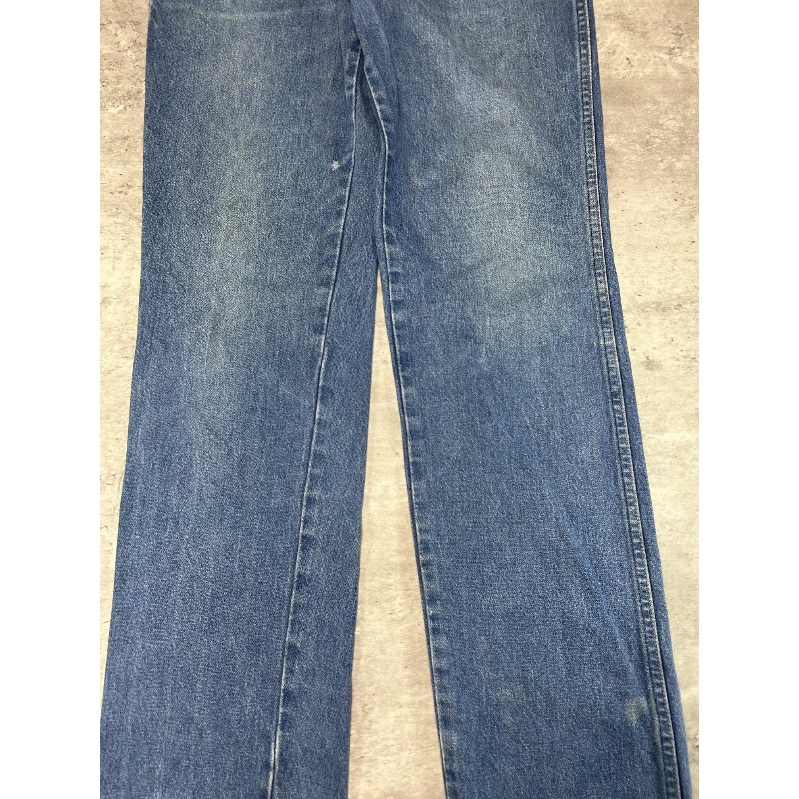 Vintage 70s/80s Wrangler Straight Fit Medium Wash Denim Pants Size 32 Blue
