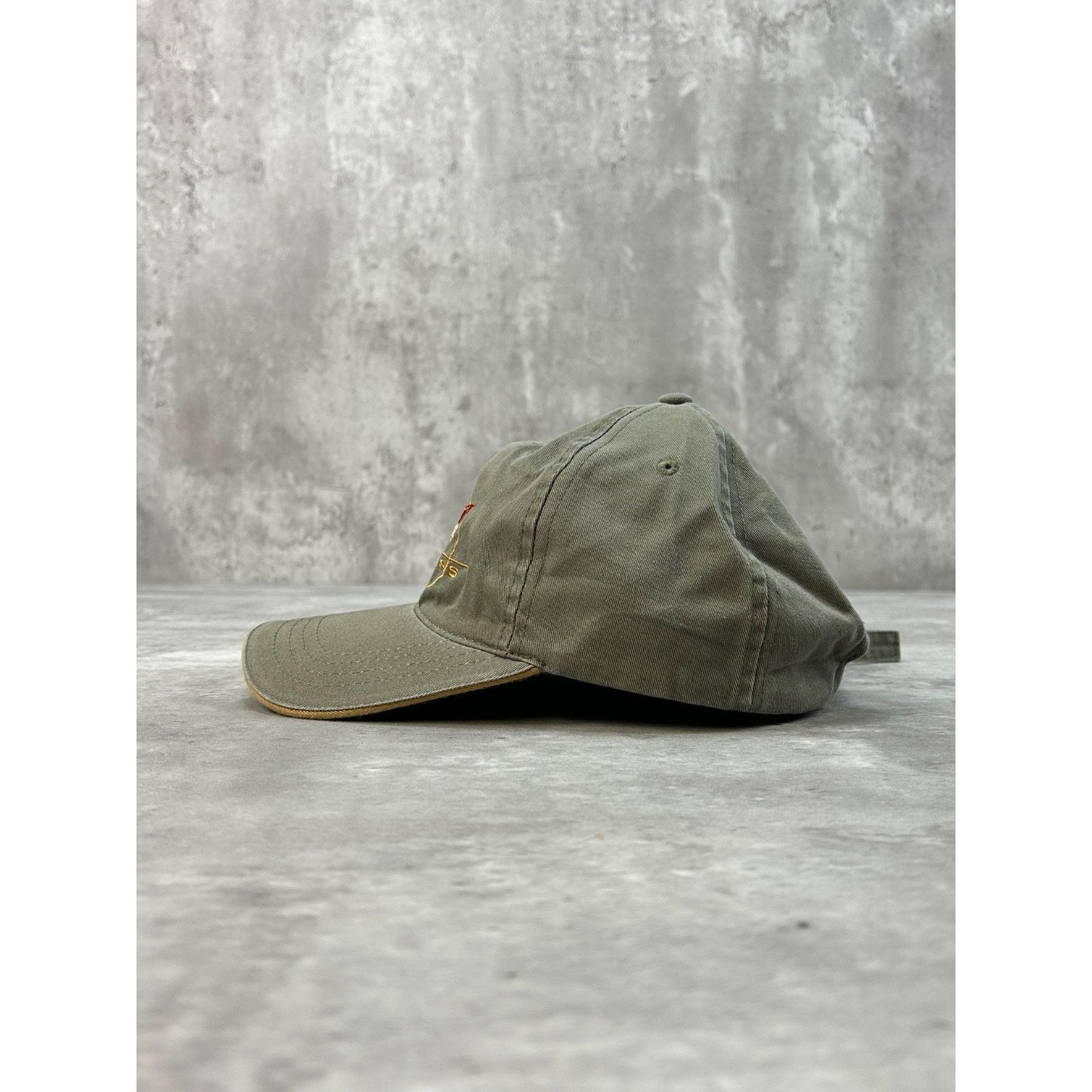 Vintage 2006 Budweiser Outdoors Embroidered Beer Promo Strapback Hat OSFA