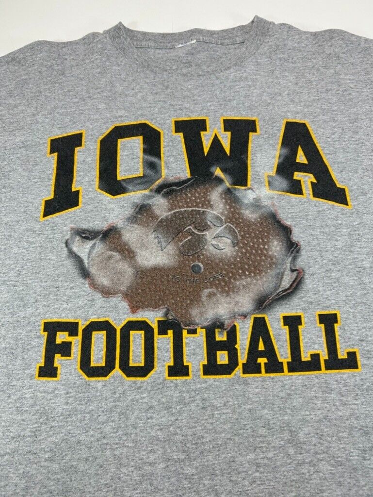 Vintage 90s Iowa Hawkeyes NCAA Football Graphic Starter T-Shirt Size 2XL Gray