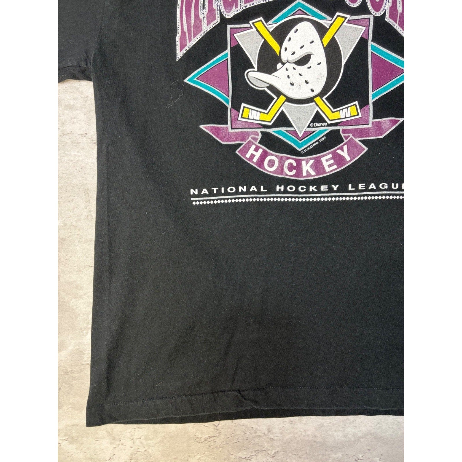 Vintage 1993 Anaheim Mighty Ducks NHL Big Logo Graphic T-Shirt Size XL