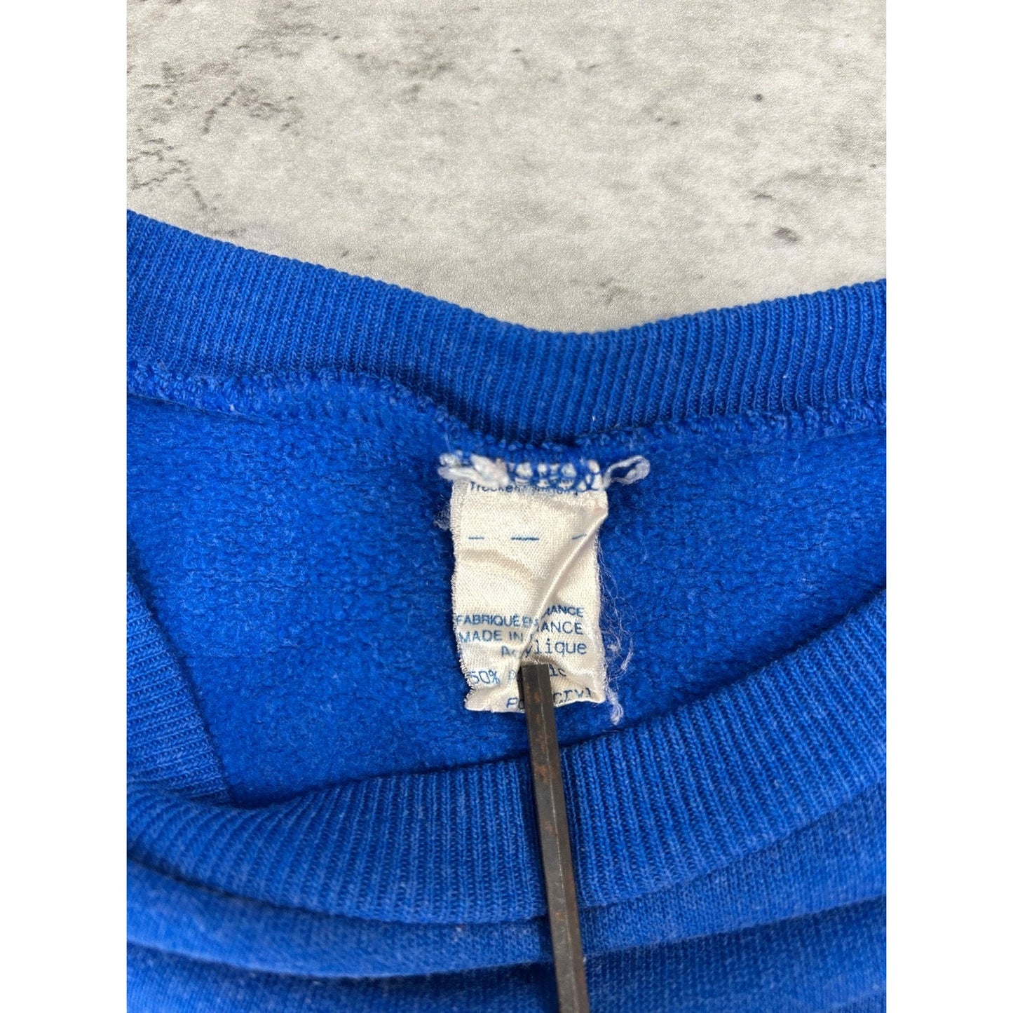 Vintage 80s/90s Universite Paris Collegiate Crest Graphic Sweatshirt Size Medium