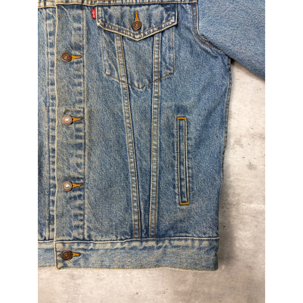 Vintage Levis Red Tab Blanket Lined Medium Wash Denim Trucker Jacket Size Large