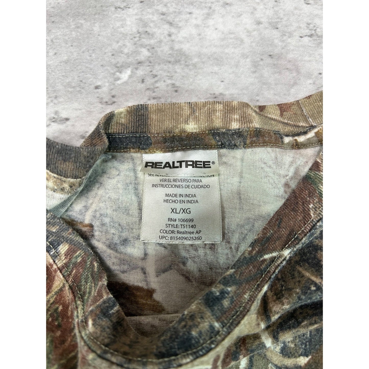 Vintage Realtree AP Camo Hunting Long Sleeve T-Shirt Size XL