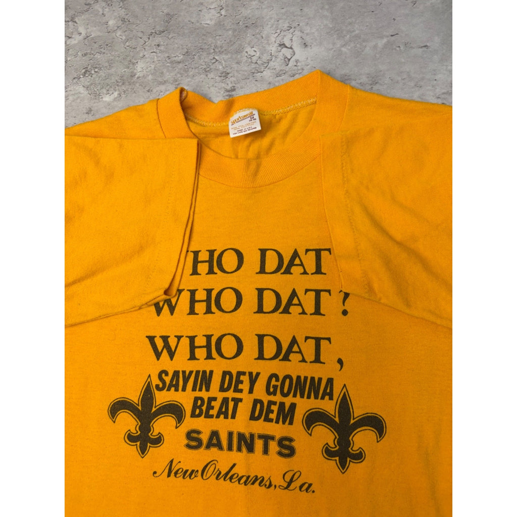 80s/90s New Orlean Saints NFL Who Dat Saying Dey Gonna Beat T-Shirt Size Medium