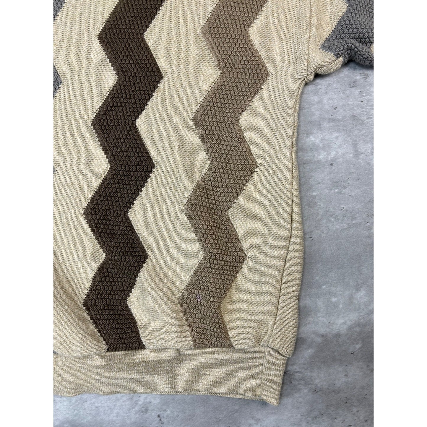 Vintage 90s Tundra Zig Zag Striped Print Pullover Knit Sweater Size Medium