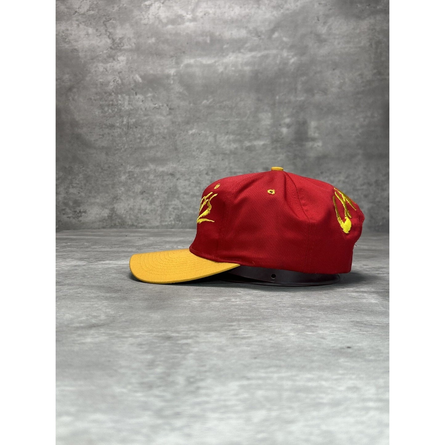 Vintage 90s Kansas City Chiefs NFL Embroidered Spellout Snapback Hat OSFA Red