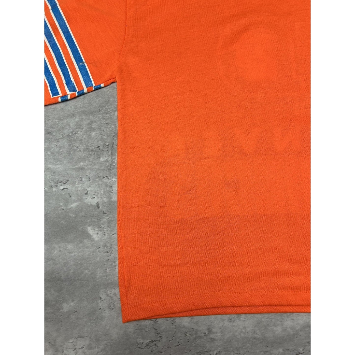 Vintage 80s Denver Broncos NFL Graphic Spellout T-shirt Style Jersey Large YOUTH