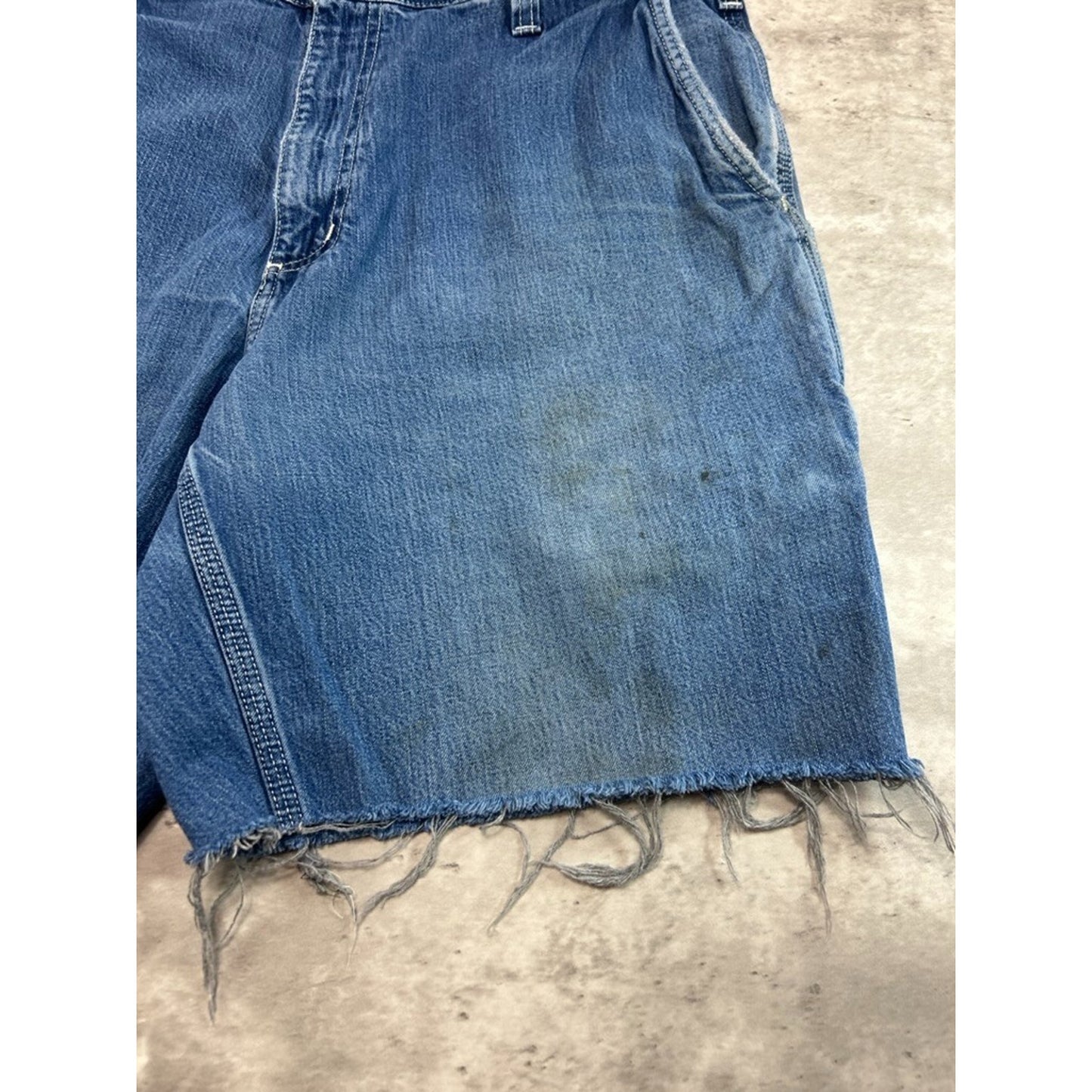 Vintage Carhartt Medium Wash Denim Workwear Carpenter Shorts Size 36 Blue