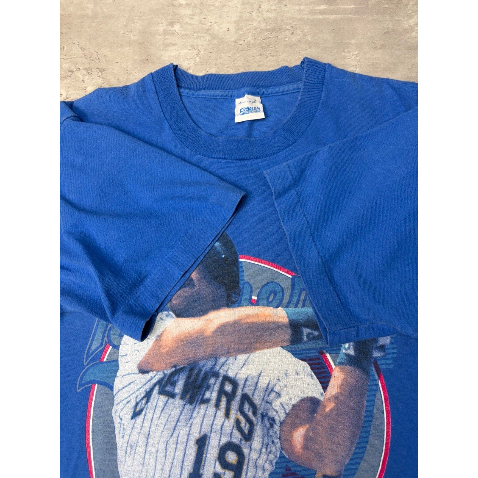 1990 Robin Yount #19 Milwaukee Brewers MLB Player Graphic T-Shirt Size Medium