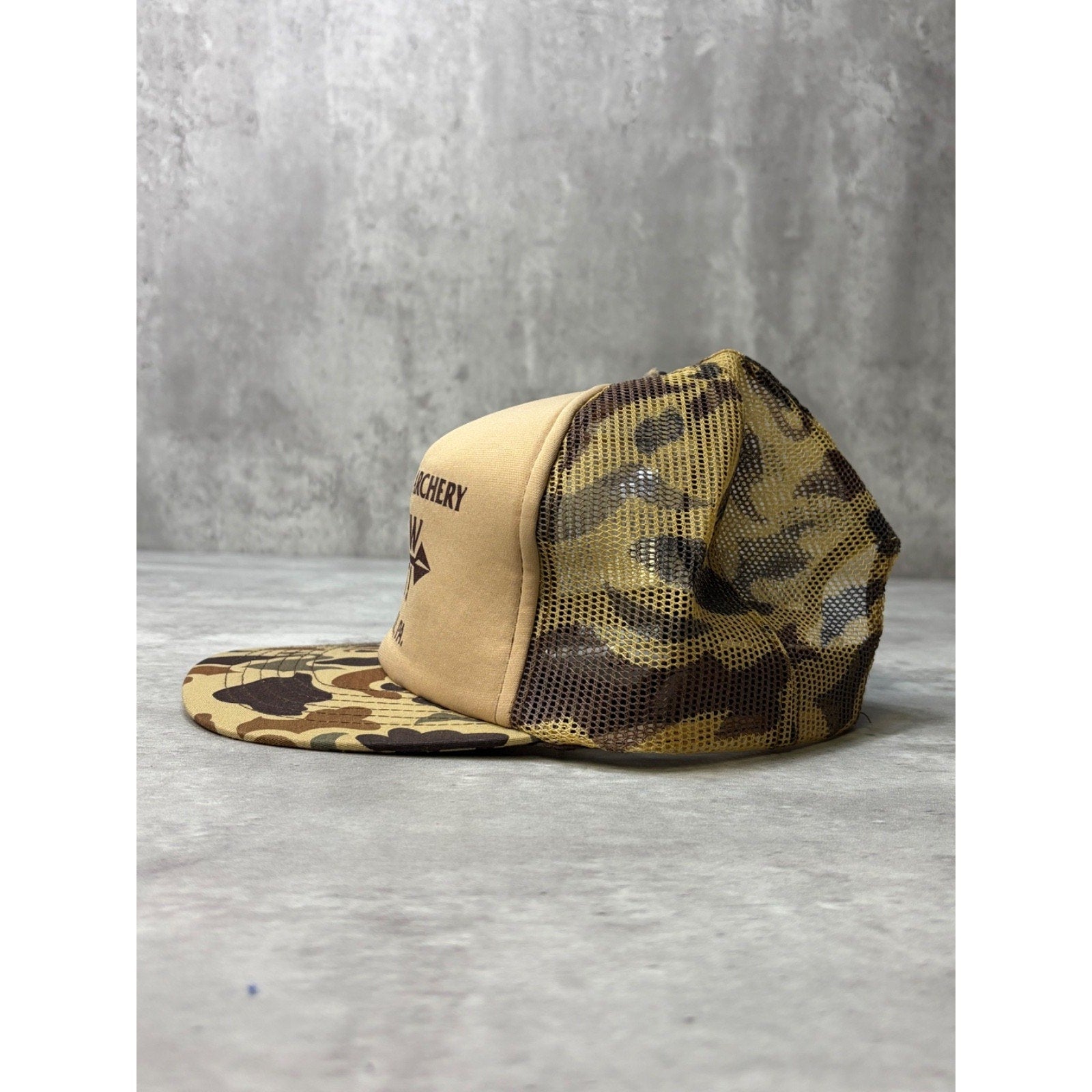 Vintage 80s Bow For It Dan Neebe Archery Two Tone Trucker Snapback Hat OSFA