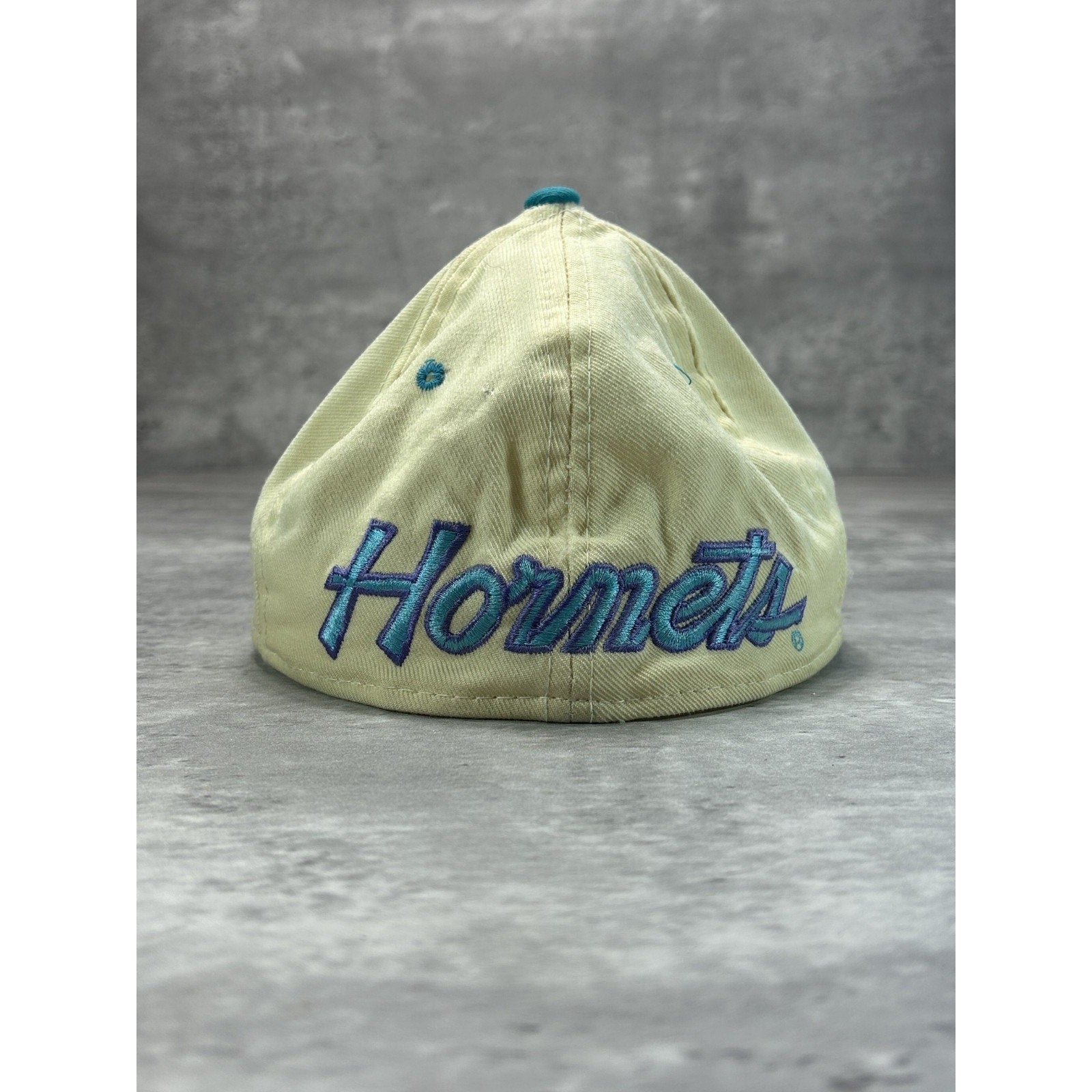 Vintage 90s Charlotte Hornets NBA Sports Specialties Back Script Fitted Hat Sz 7