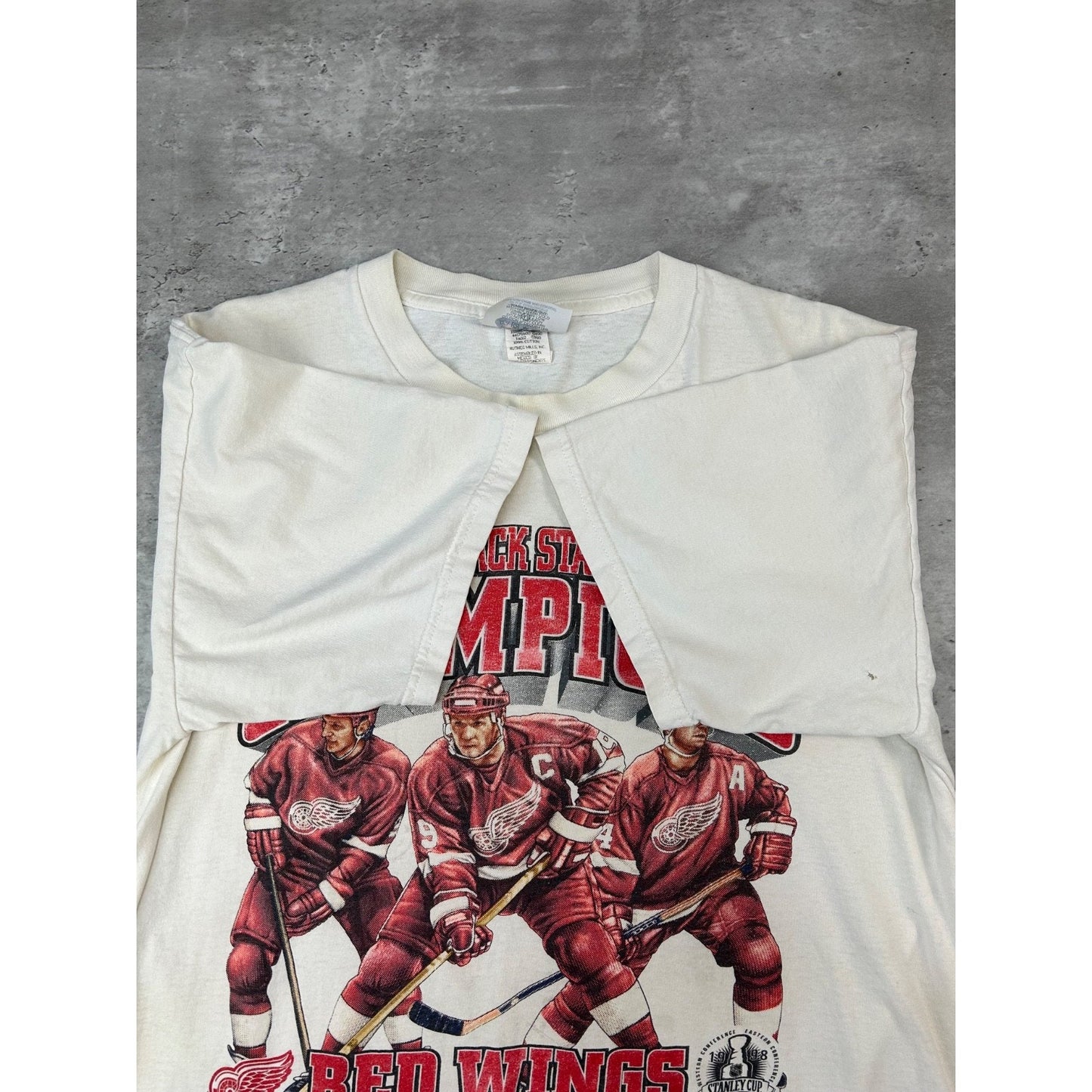 Vintage 1998 Detroit Red Wings Back To Back Stanley Cup Champs T-Shirt Sz Large