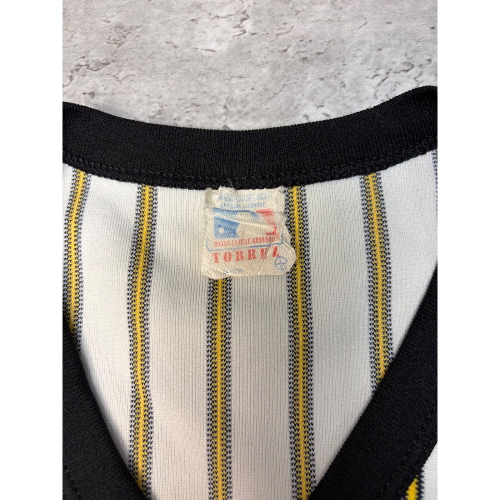 Vintage 80s Pittsburgh Pirates MLB Pinstripe Pullover Baseball Jersey Size Large