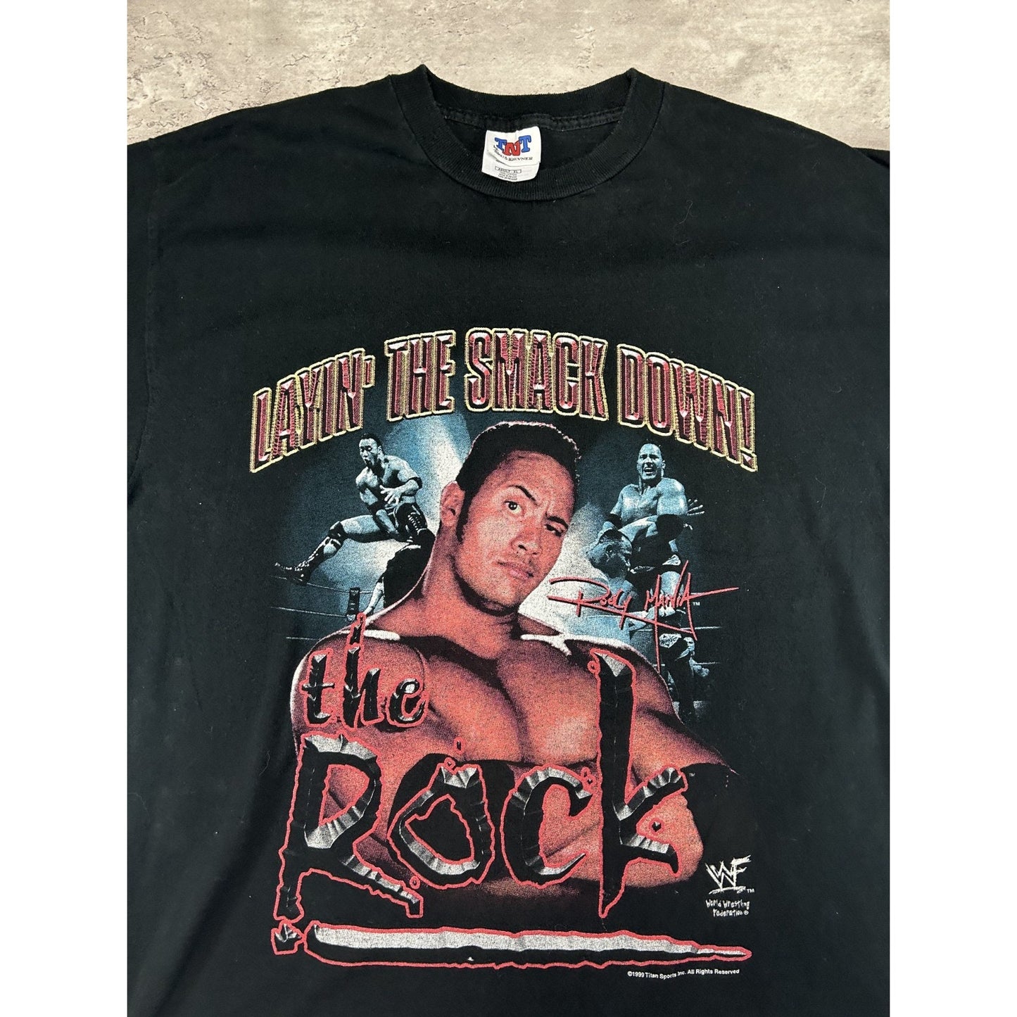 Vintage 1999 WWF The Rock Layin' The Smack Down Wrestling T-Shirt Size XL