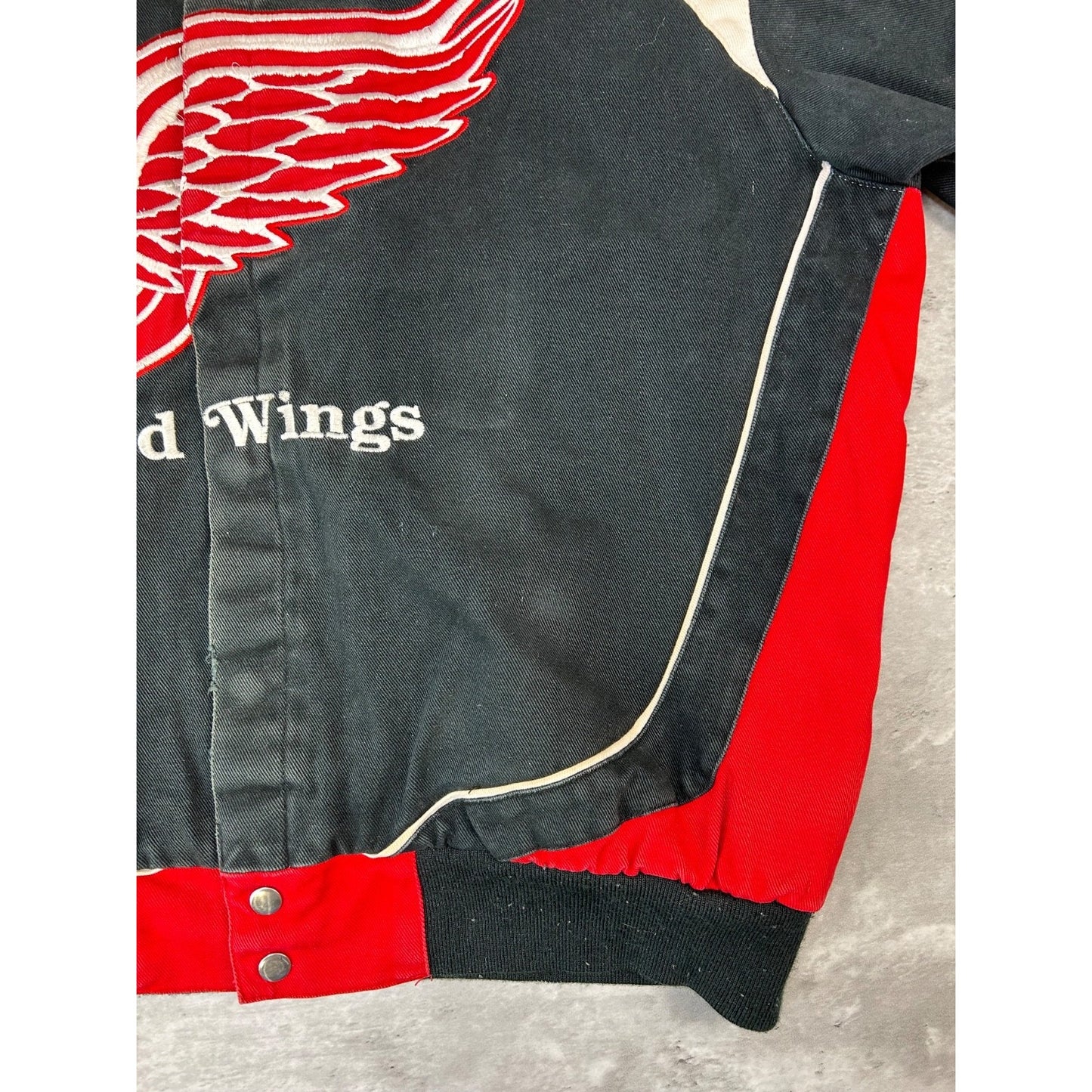 Vintage Detroit Red Wings NHL Embroidered Patched Bomber Jacket Size XL