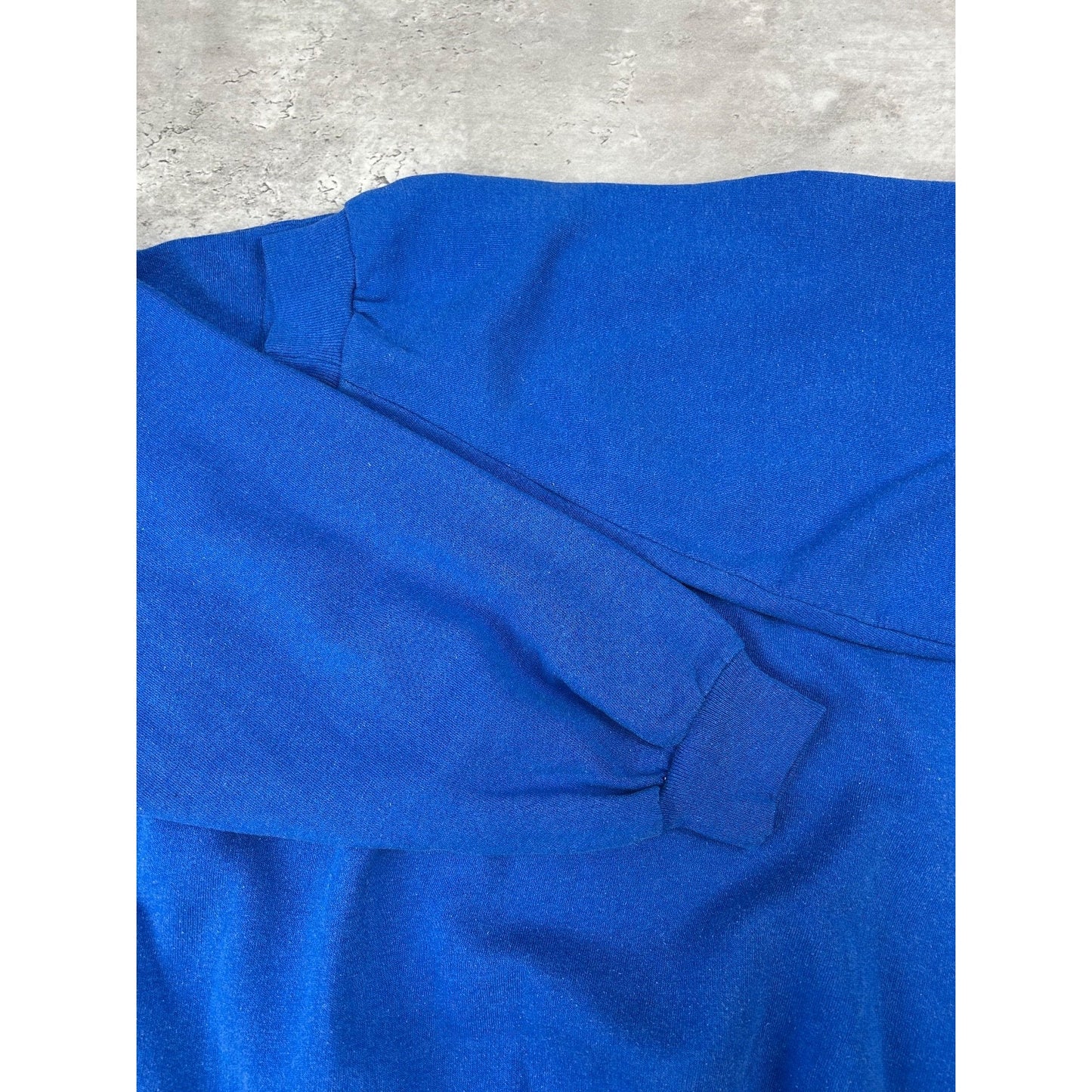 Vintage 80s/90s Universite Paris Collegiate Crest Graphic Sweatshirt Size Medium