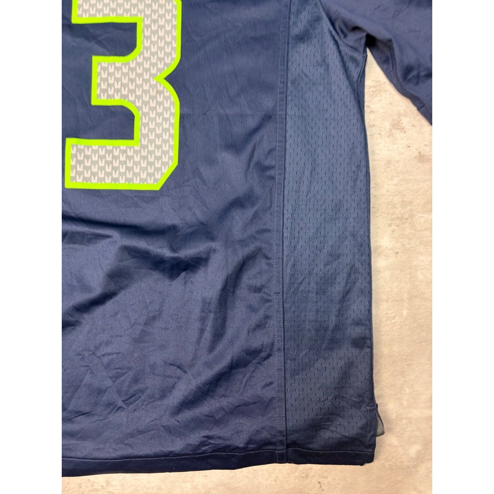 Vintage Russell Wilson #3 Seattle Seahawks Jersey Size Large