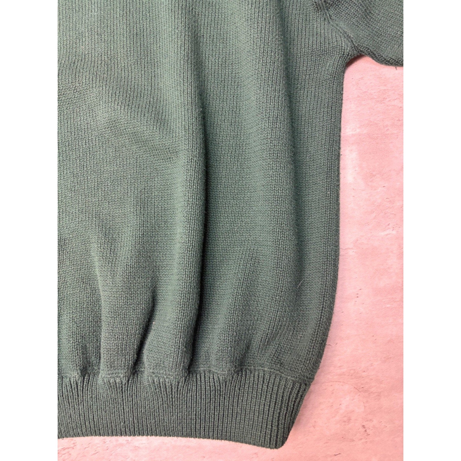 Vintage Tommy Hilfiger Embroidered Crest Pullover Knit Sweater Size Large