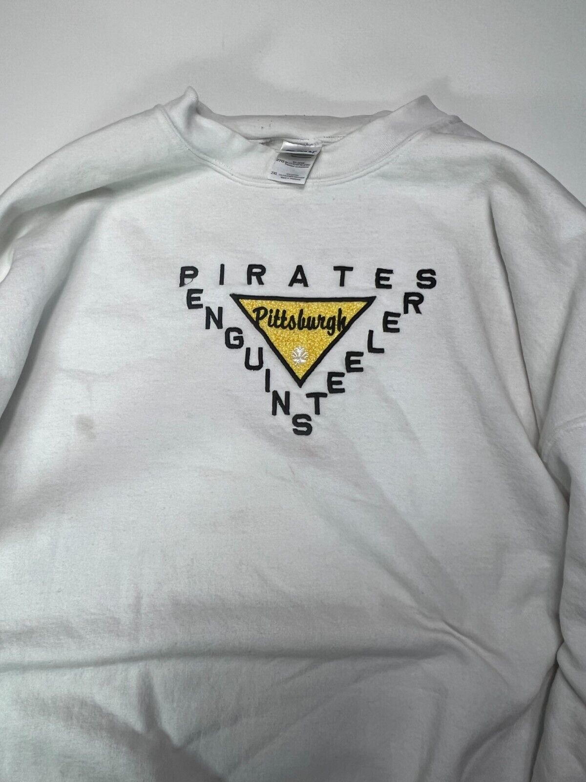 Pittsburgh Sports Teams Embroidered Graphic Spellout Sweatshirt Size 2XL White