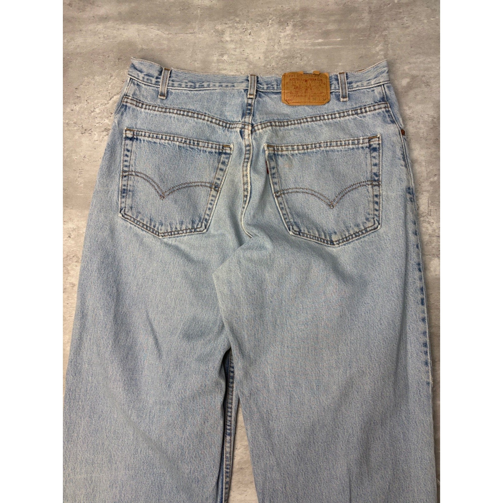 Vintage Levis 560 Red Tab Loose Fit Light Wash Denim Pants Size 36