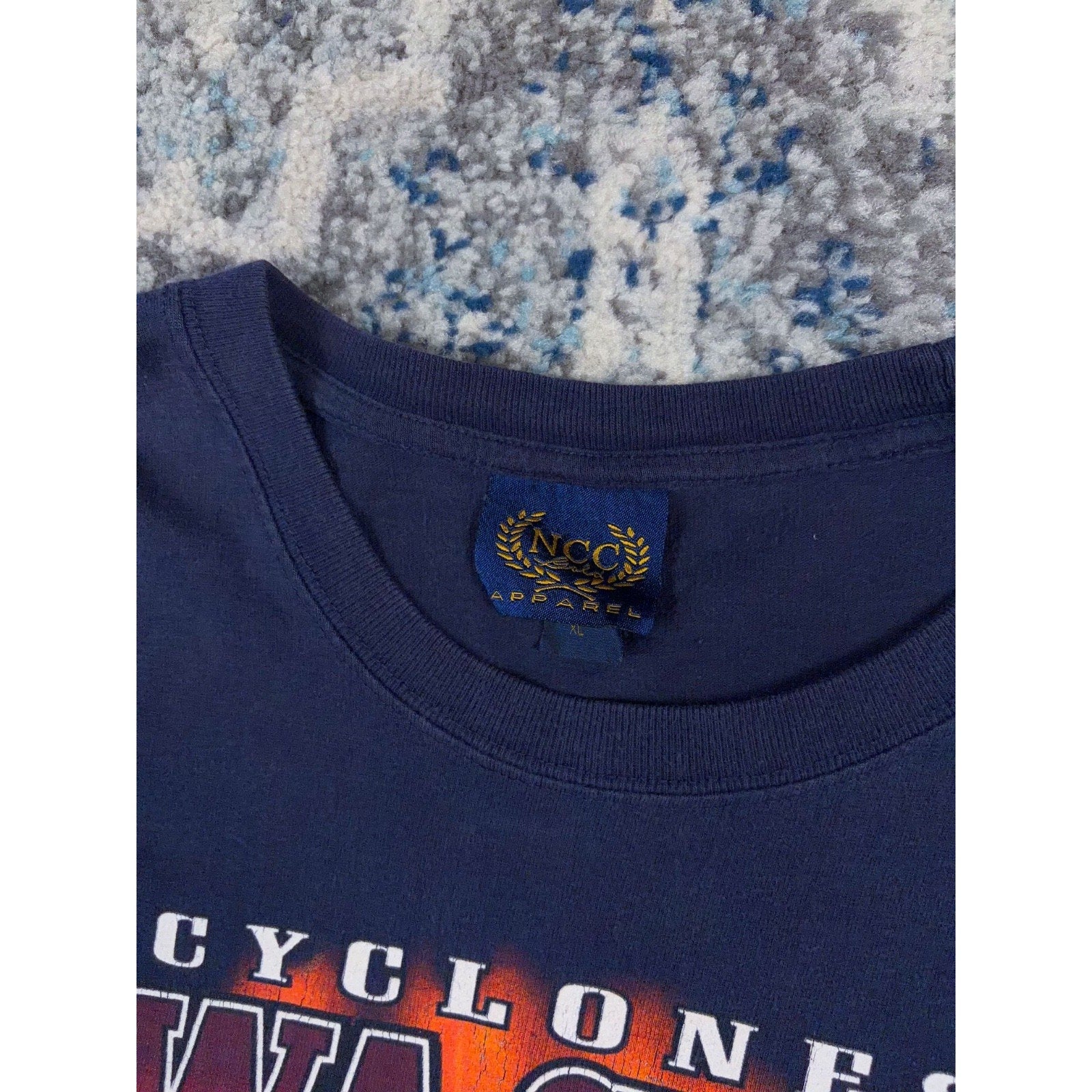 Vintage Iowa State Cyclones NCAA Big Helmet Graphic Long Sleeve T-Shirt Size XL