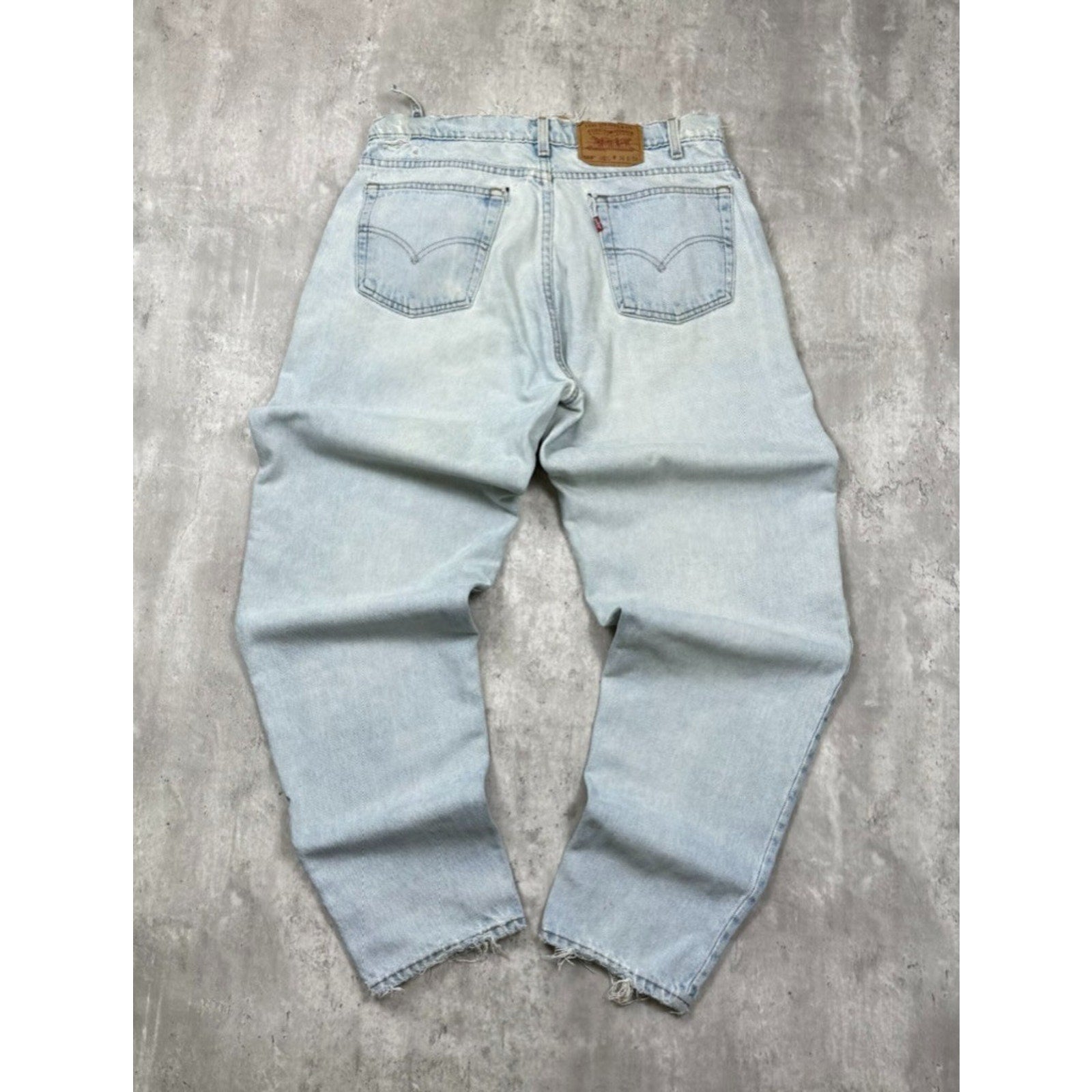 Vintage 90s Levis 560 Red Tab Relaxed Fit Tapered Light Wash Denim Pants Size 35
