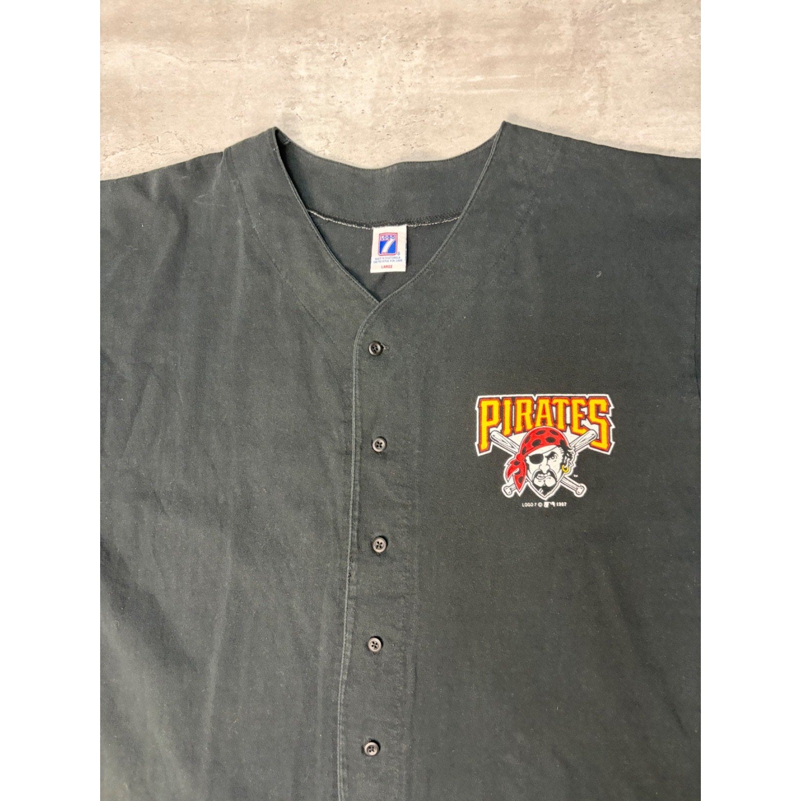 Vintage 1997 Pittsburgh Pirates MLB Graphic Logo Baseball Jersey Size Large