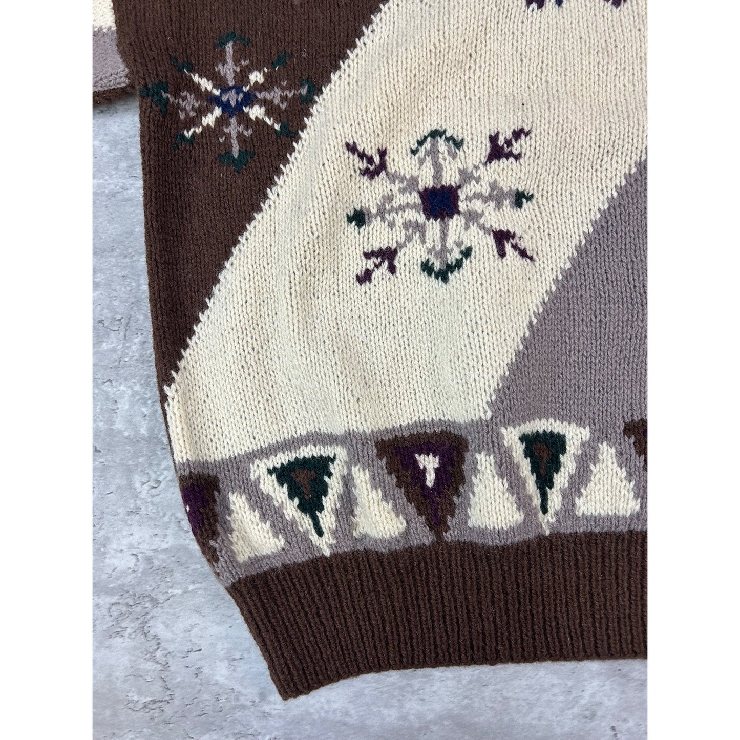 Vintage Trail N Toe Earth Tone Striped Snowflake Print Knit Sweater Size Large