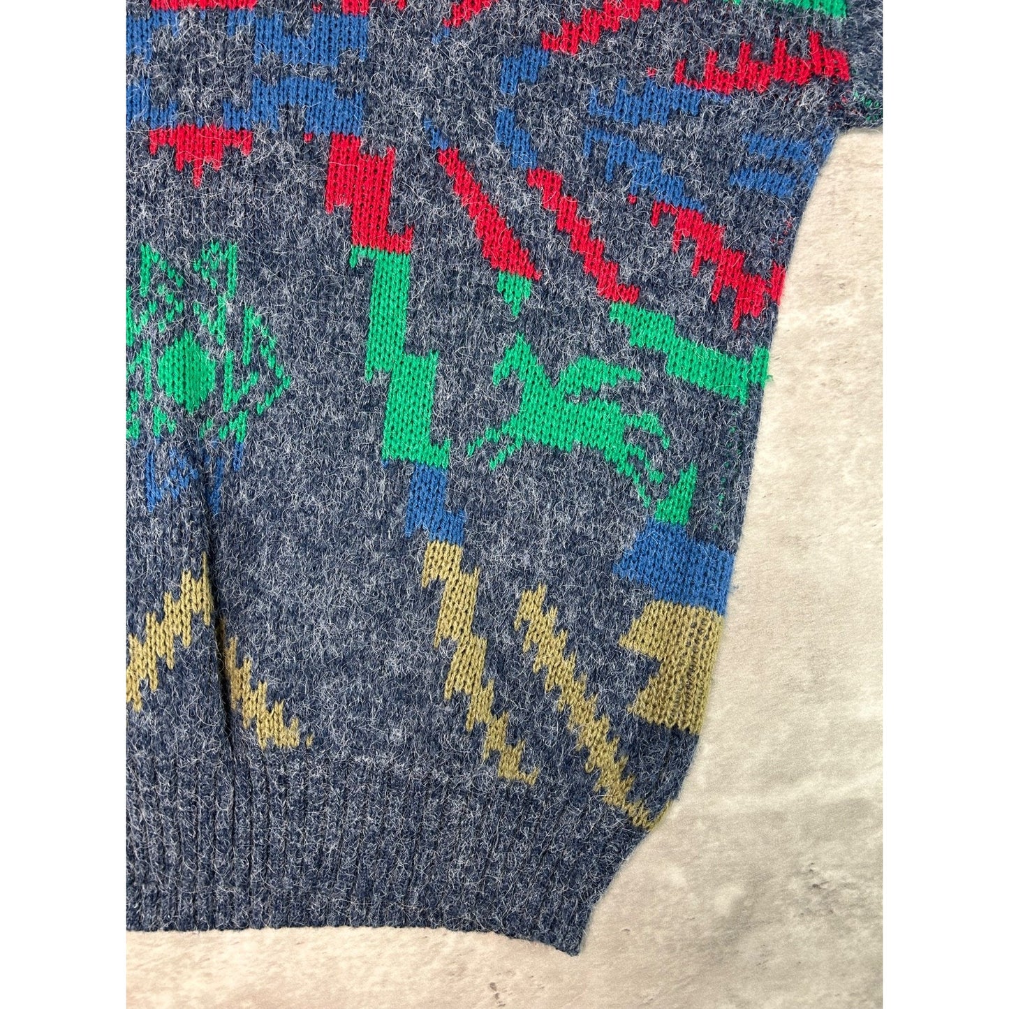 Vintage 80s/90s Abstract Aztec Print Pullover Ribbed Knit Sweater Size XL