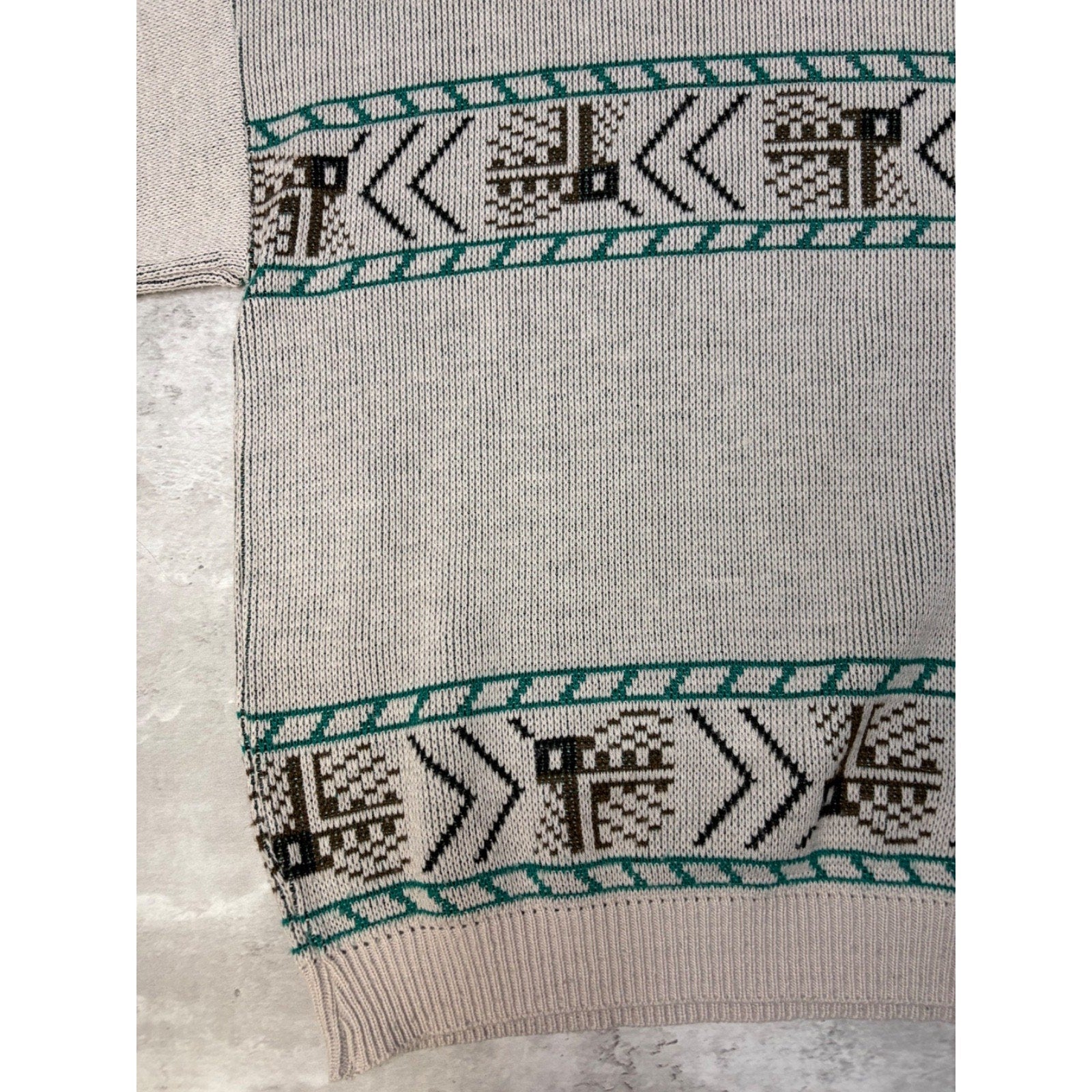 Vintage 80s/90s Sears Abstract Pattern Knit Sweater Size Medium