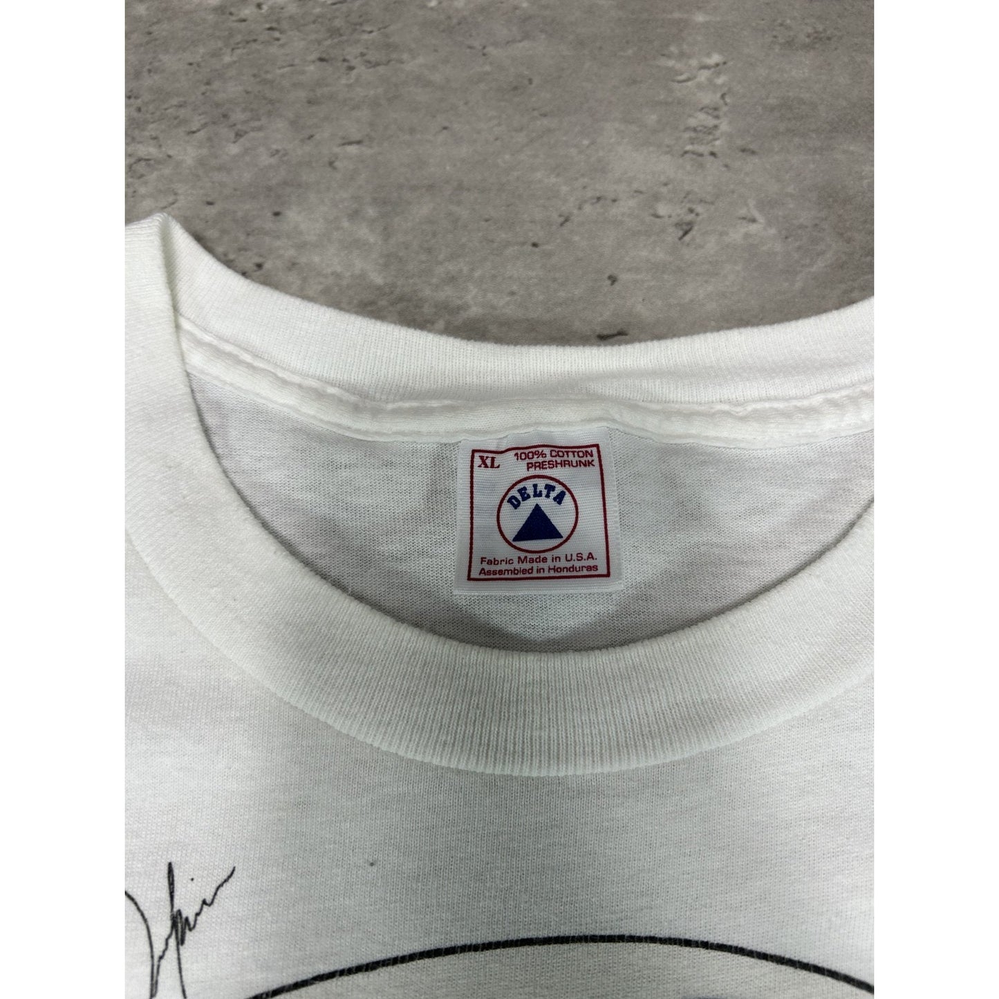 Vintage 90s Indianapolis Colts NFL Helmet Graphic Football T-Shirt Size XL